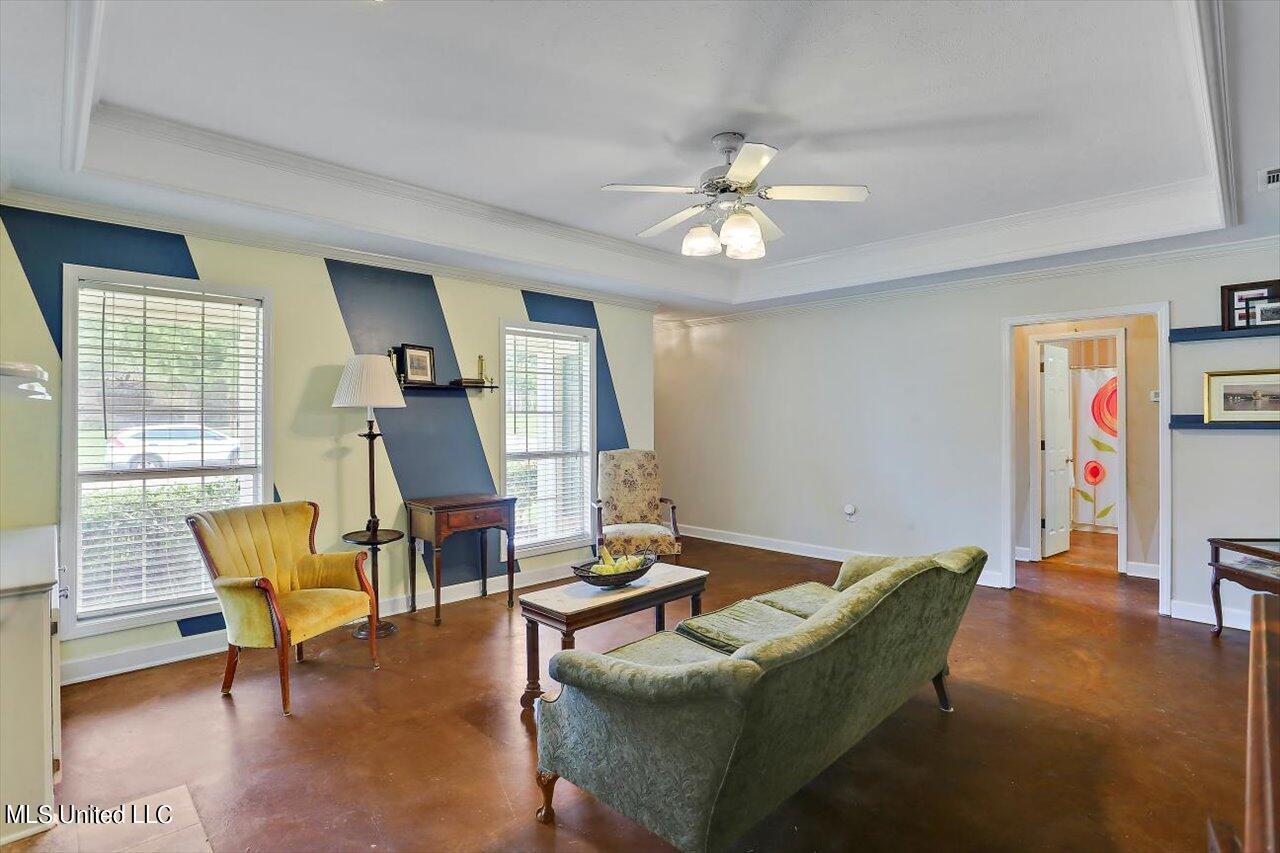 215 Overland Lane