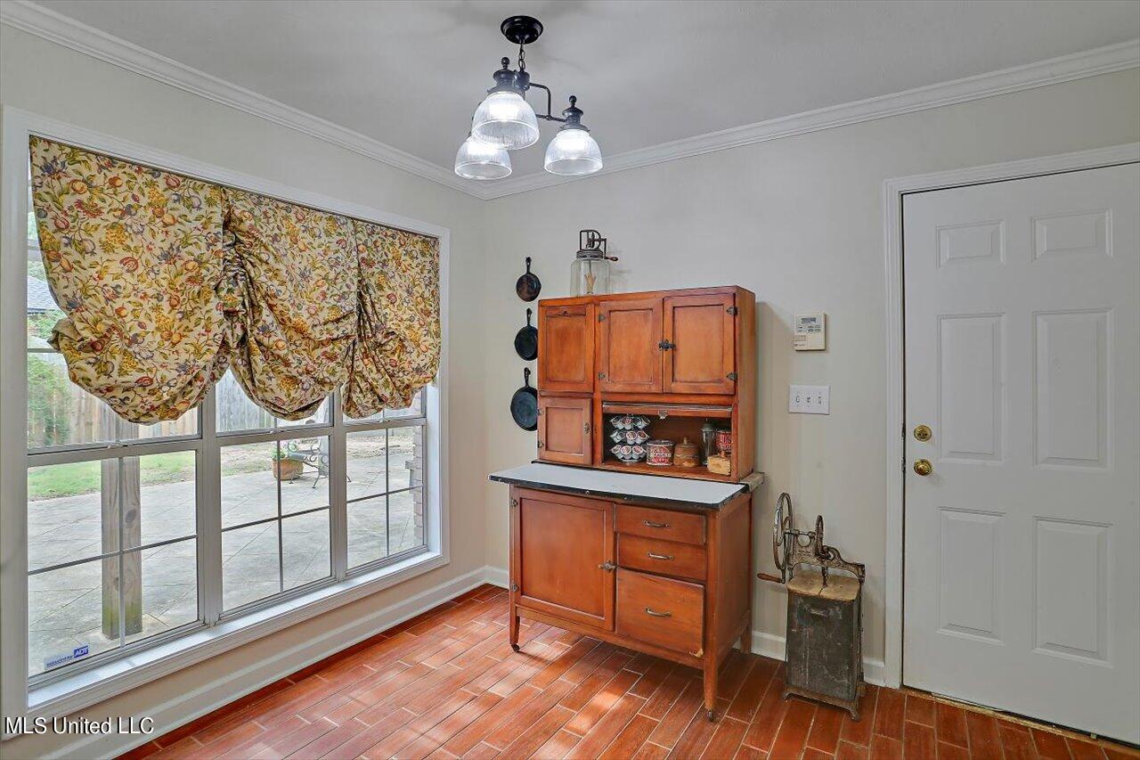 215 Overland Lane