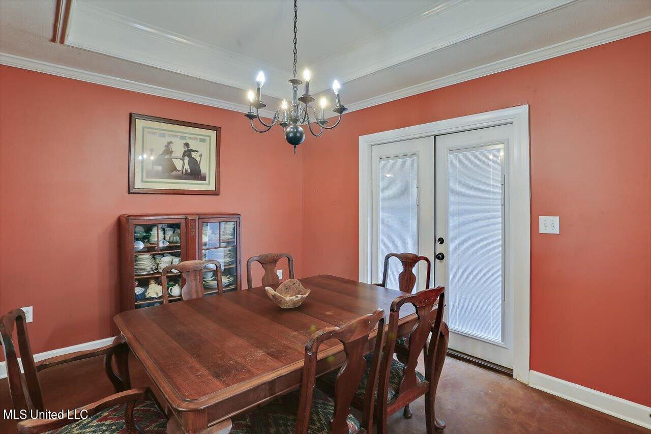 215 Overland Lane