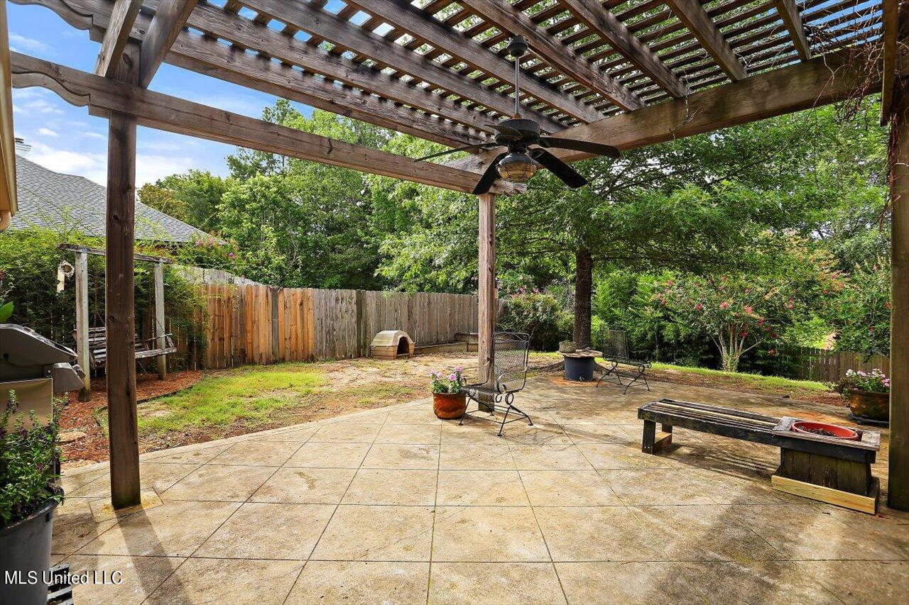 215 Overland Lane