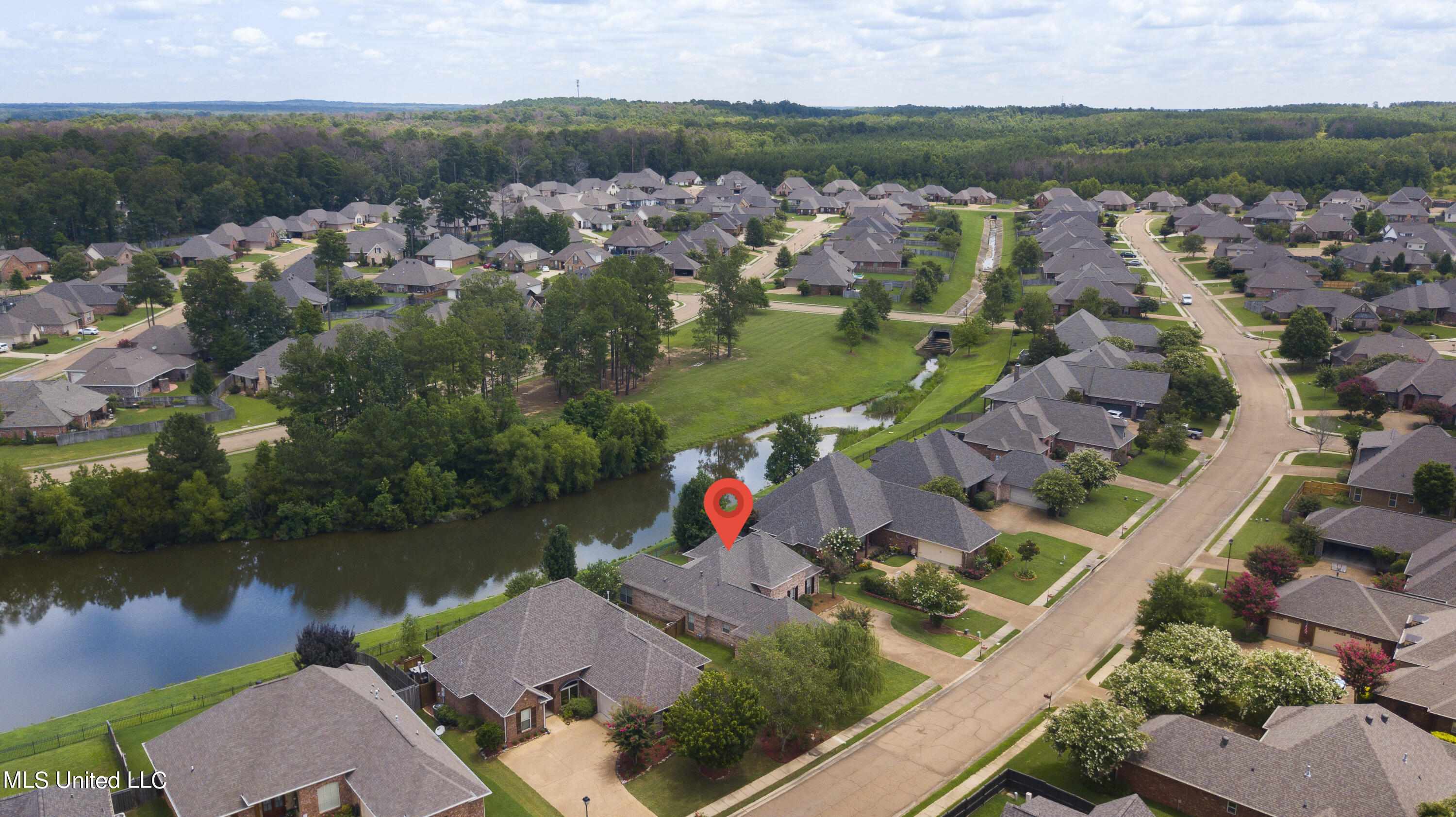 309 Gladeview Place