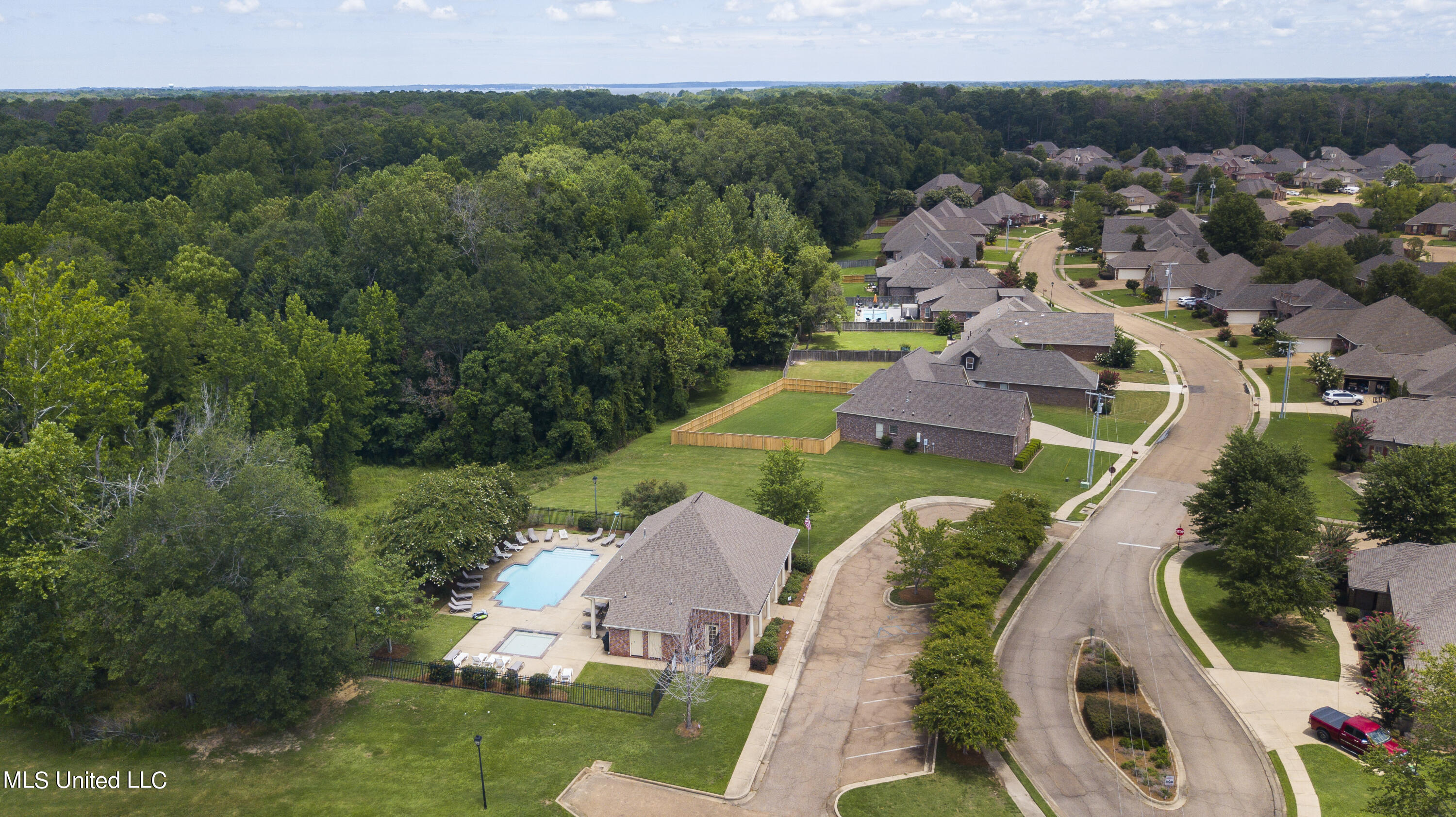 309 Gladeview Place