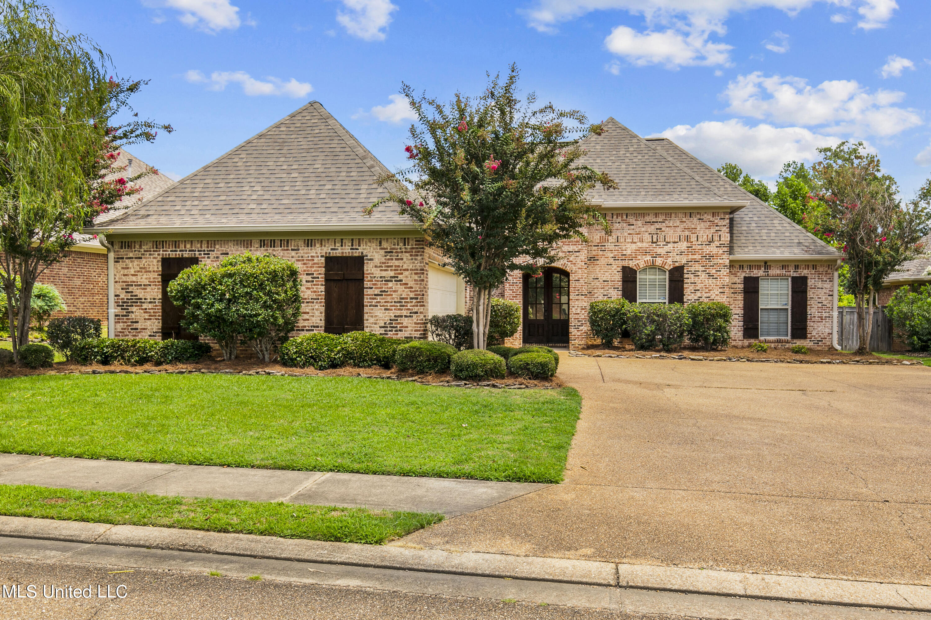 309 Gladeview Place