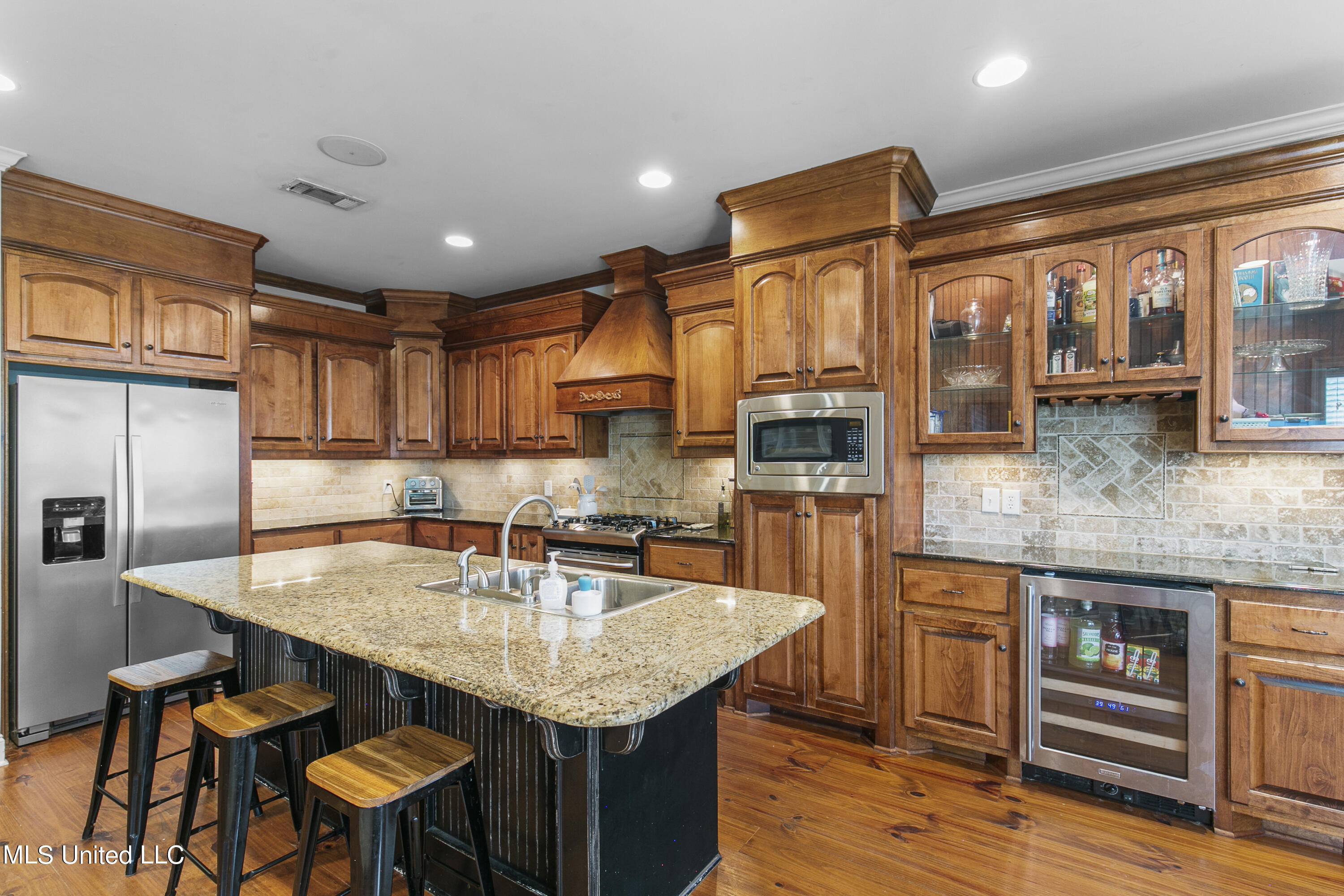 309 Gladeview Place