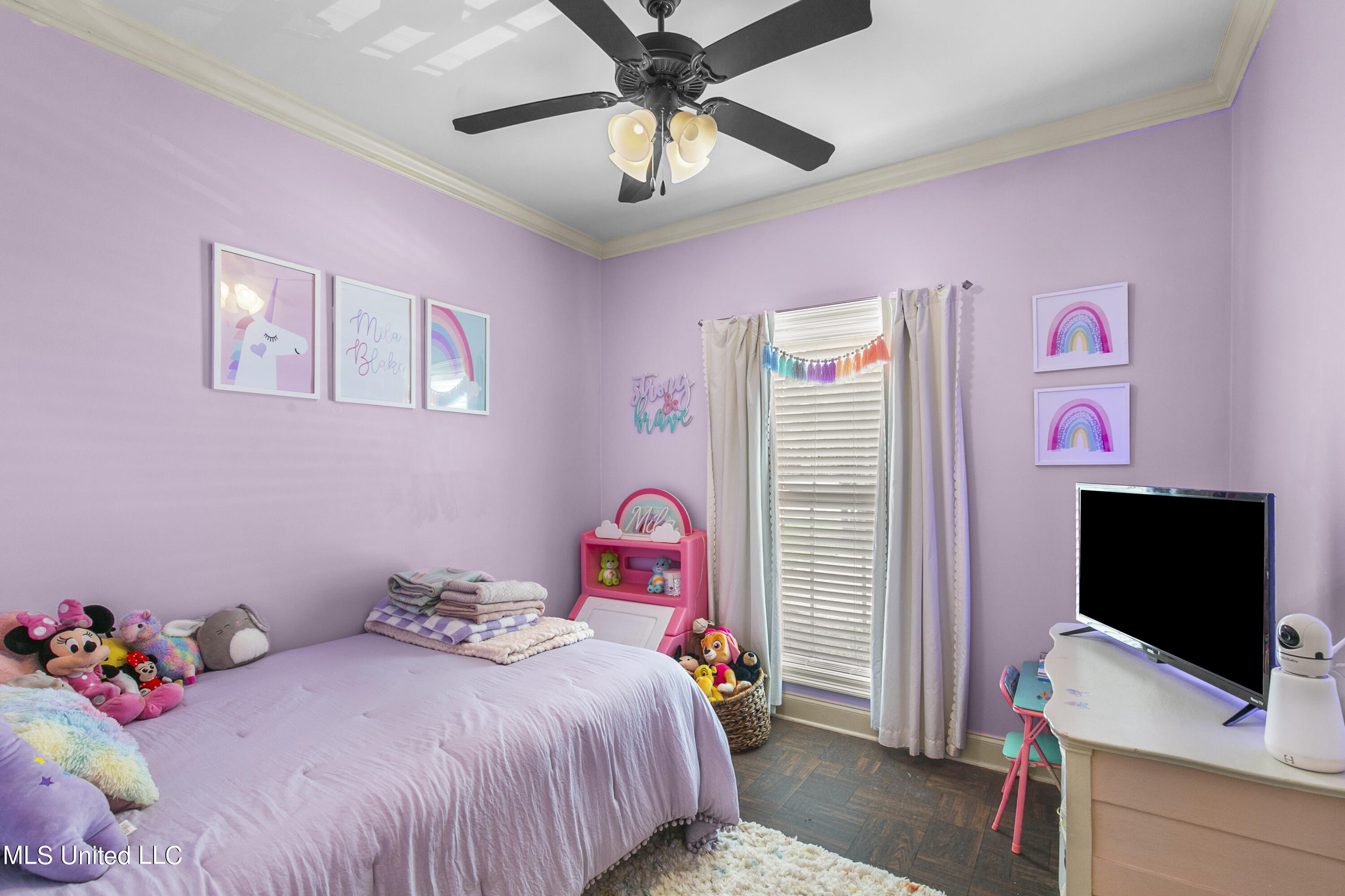 309 Gladeview Place