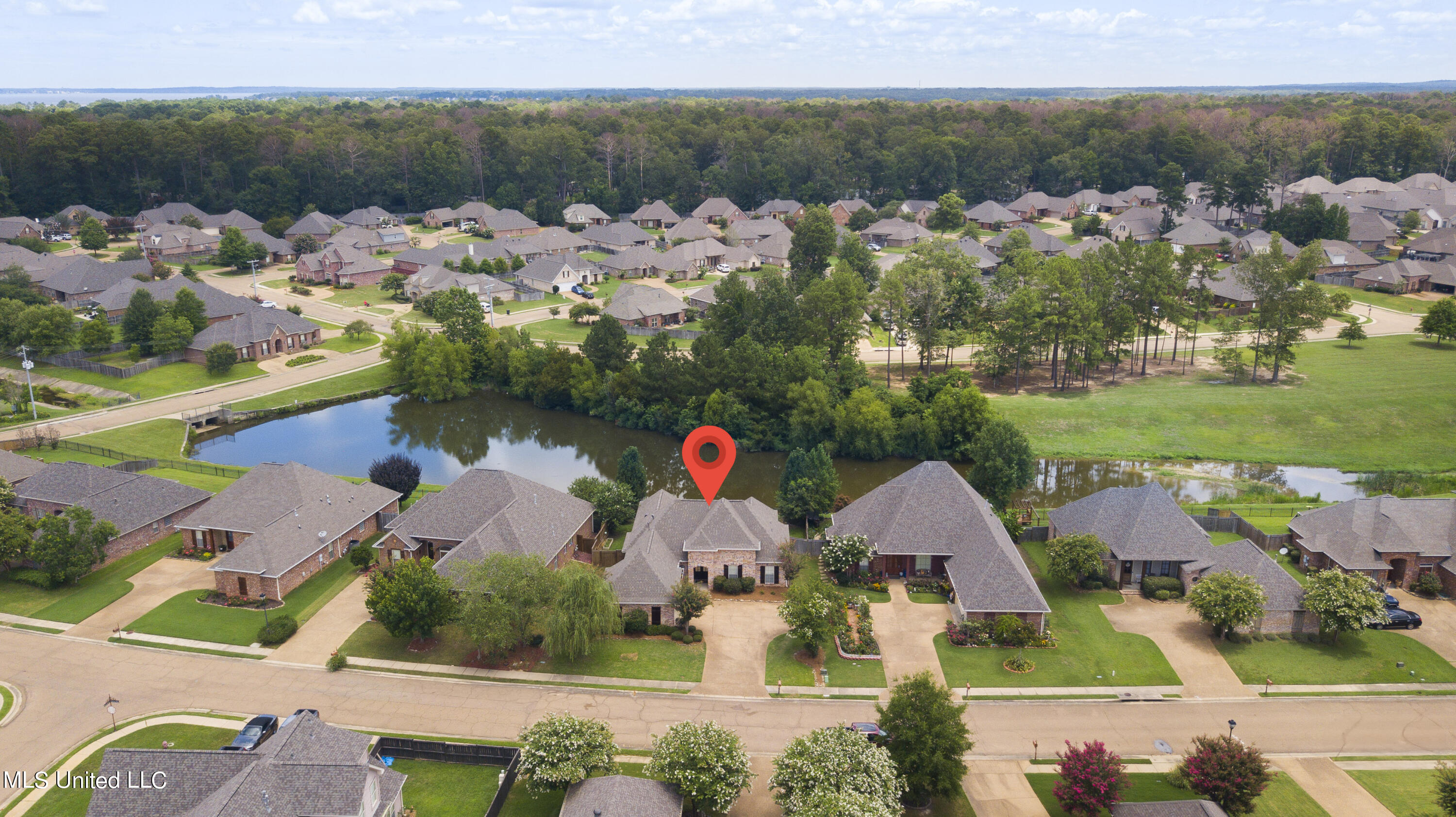 309 Gladeview Place