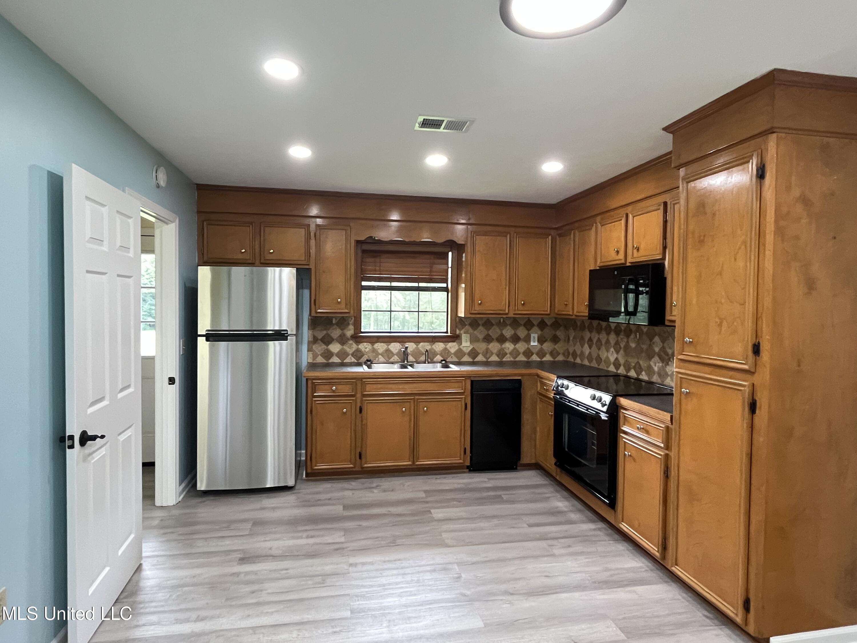 214 Boteler Road