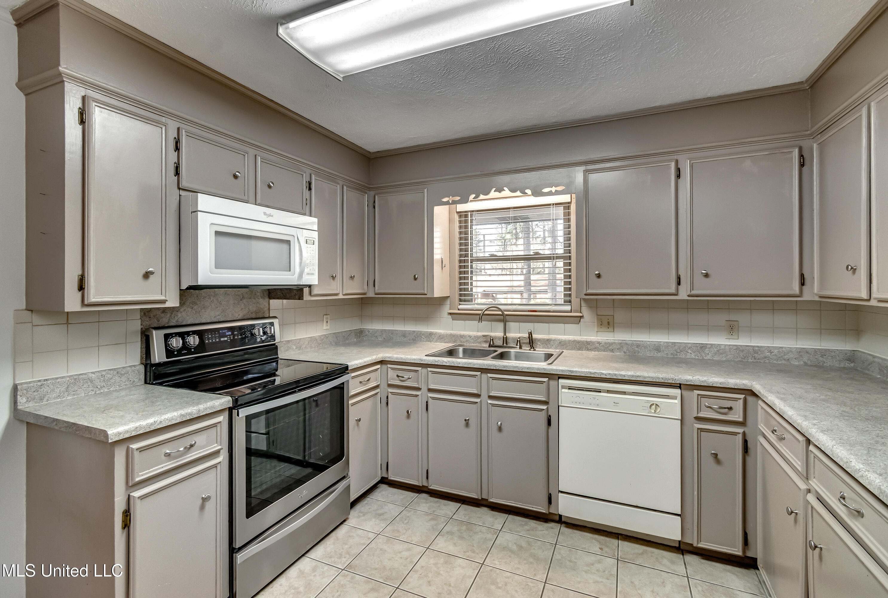 141 Fern Valley Road