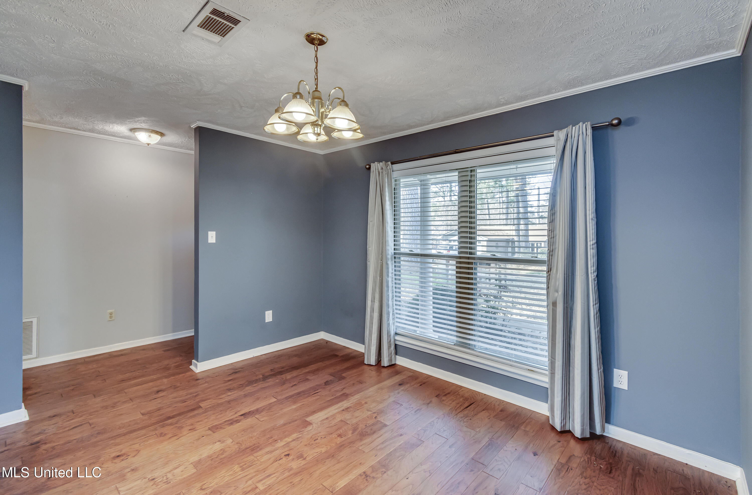 141 Fern Valley Road