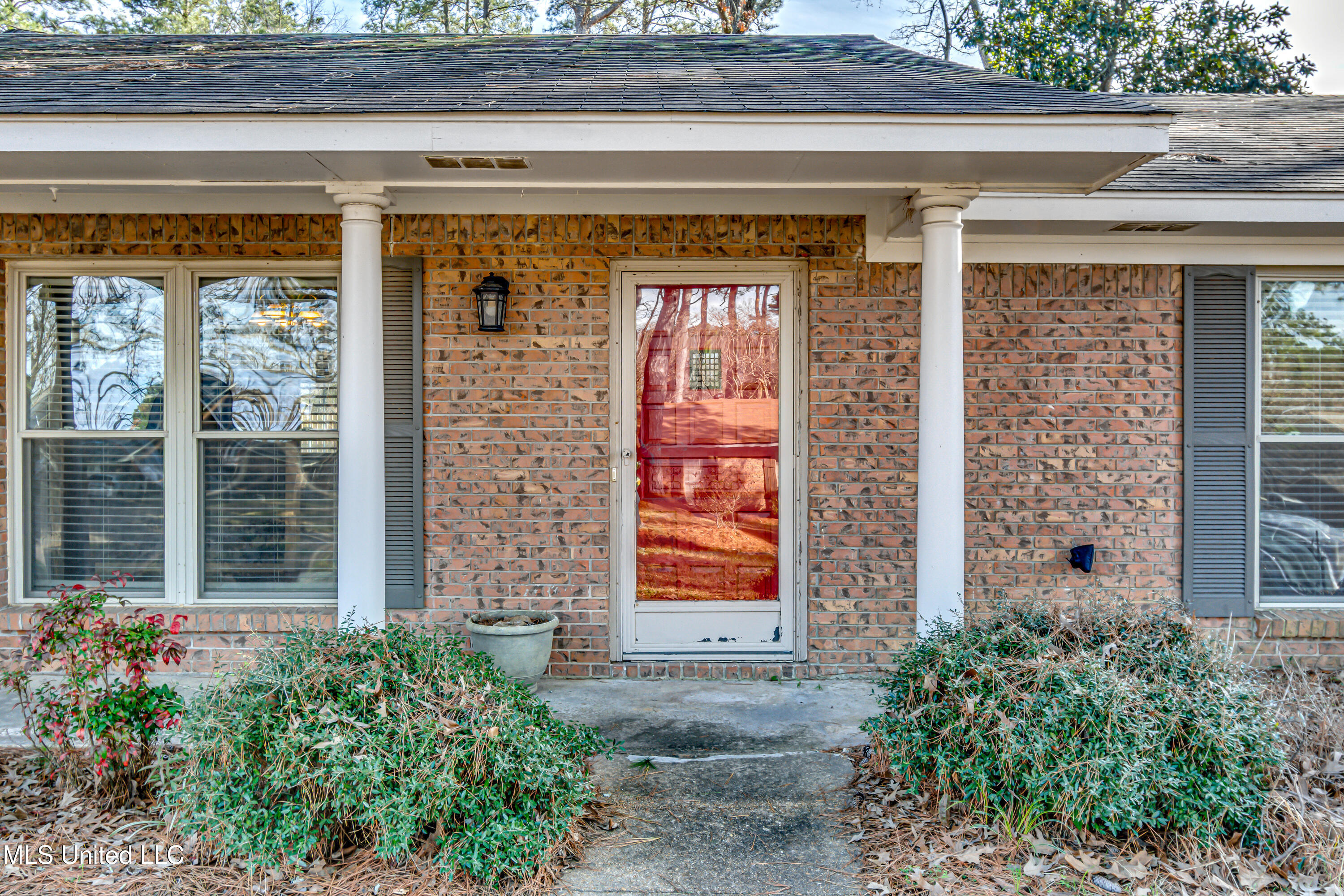 141 Fern Valley Road