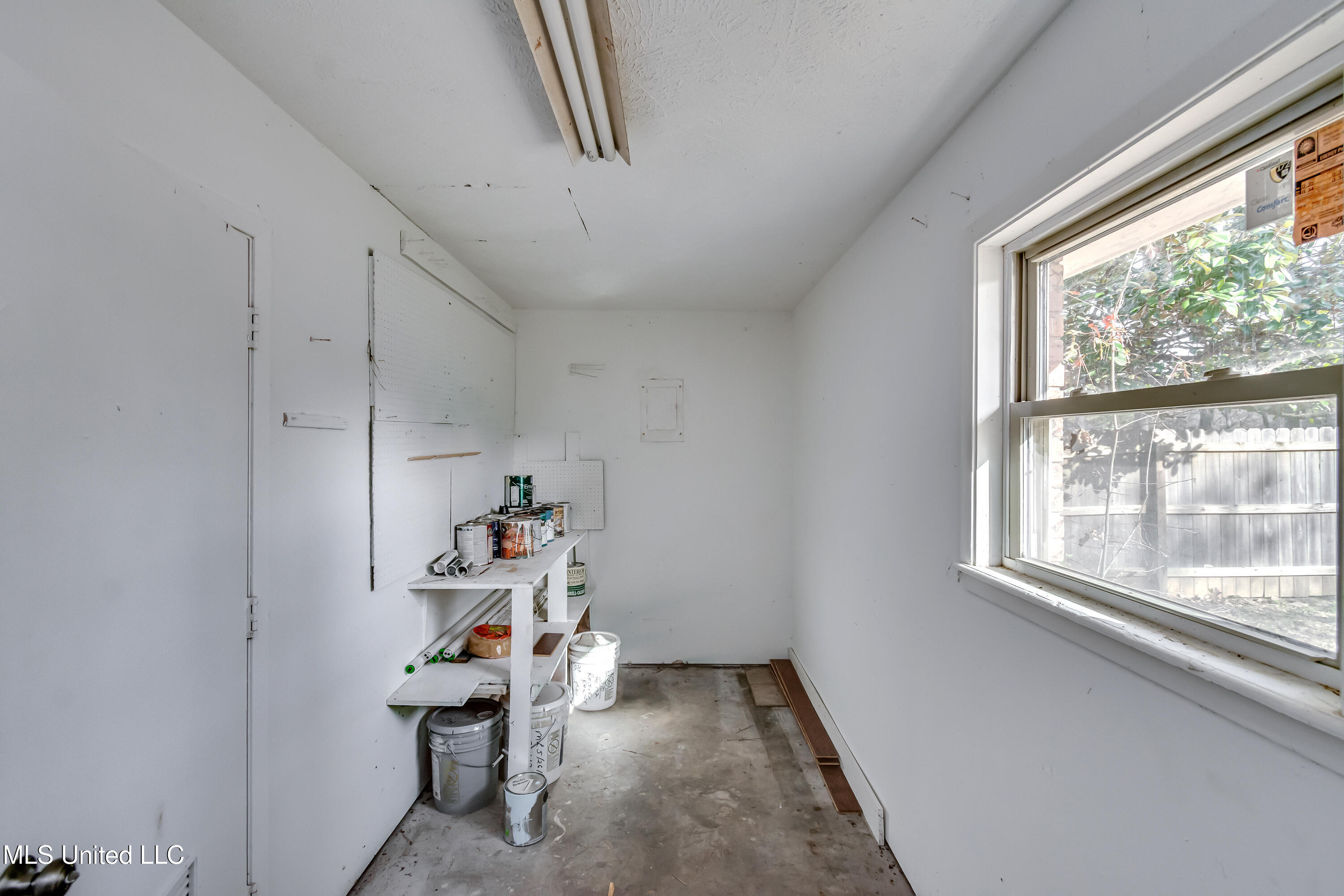 141 Fern Valley Road