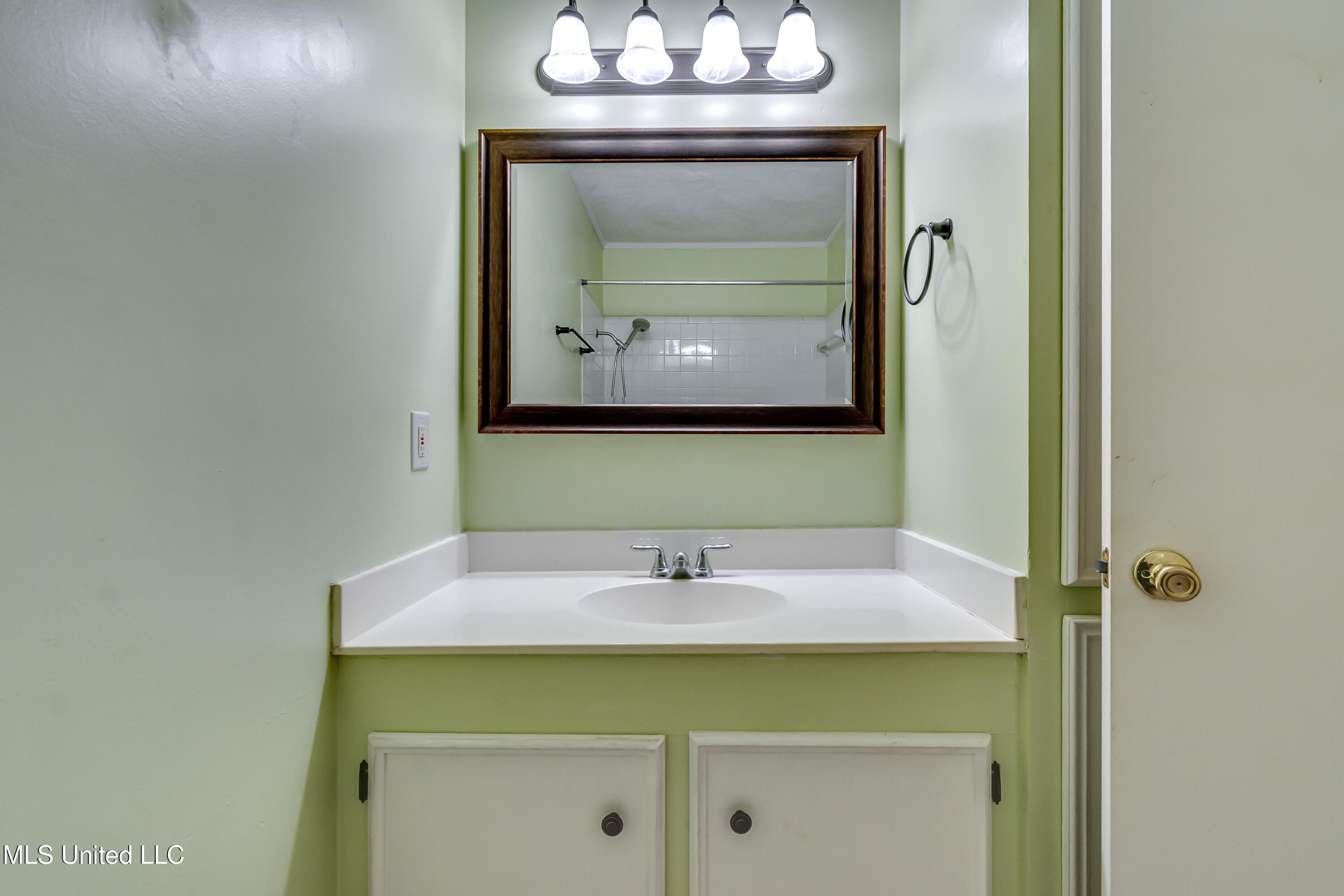 141 Fern Valley Road