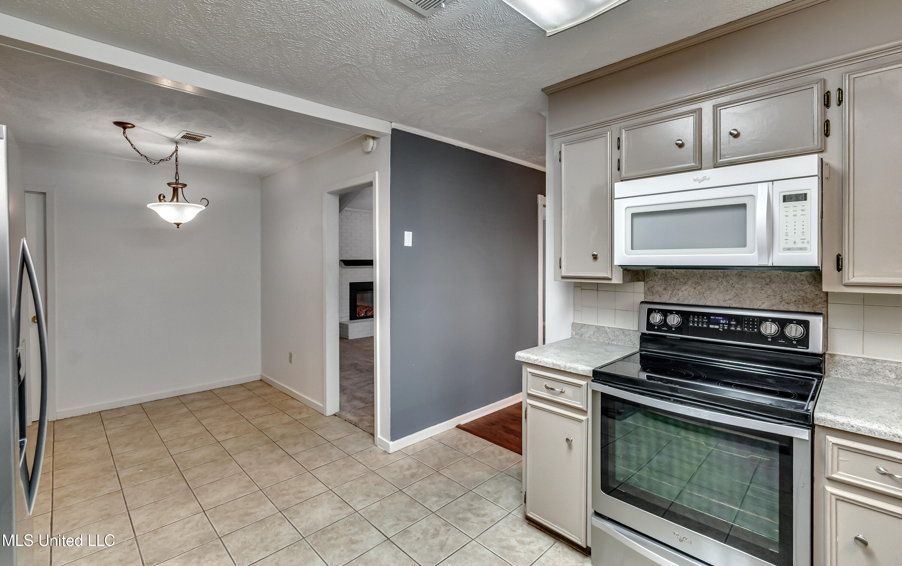141 Fern Valley Road