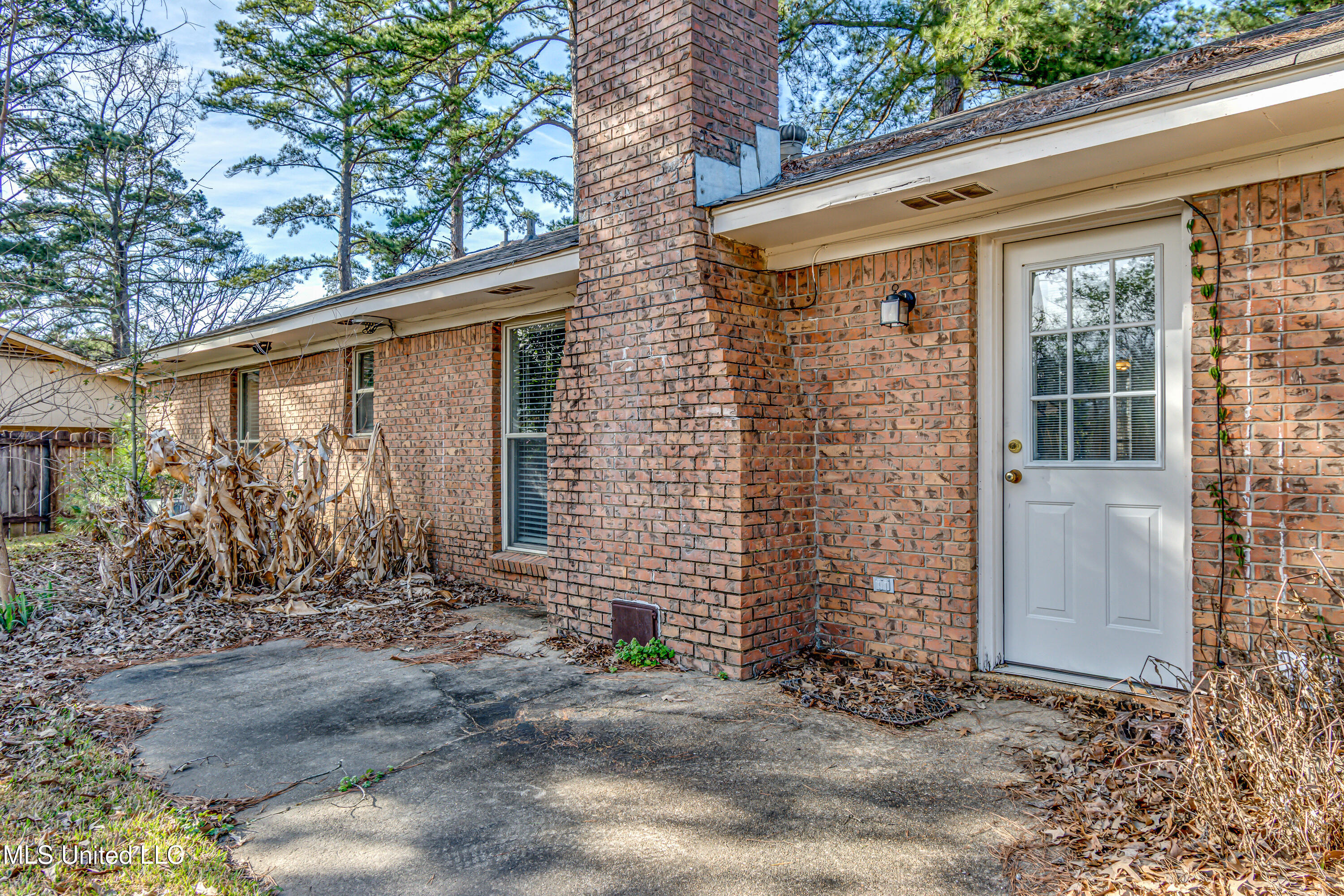 141 Fern Valley Road