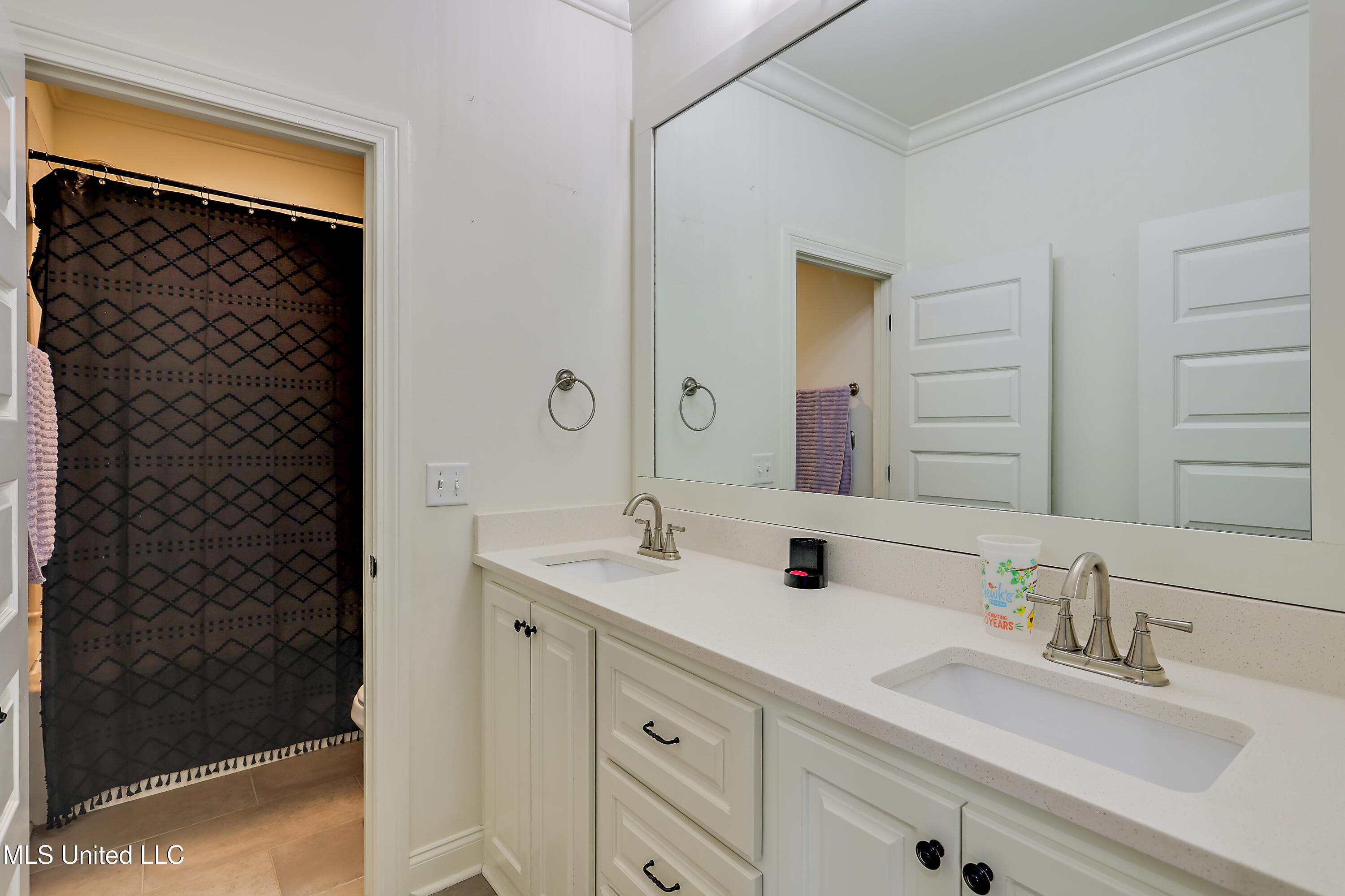 401 Duke Court, Flowood