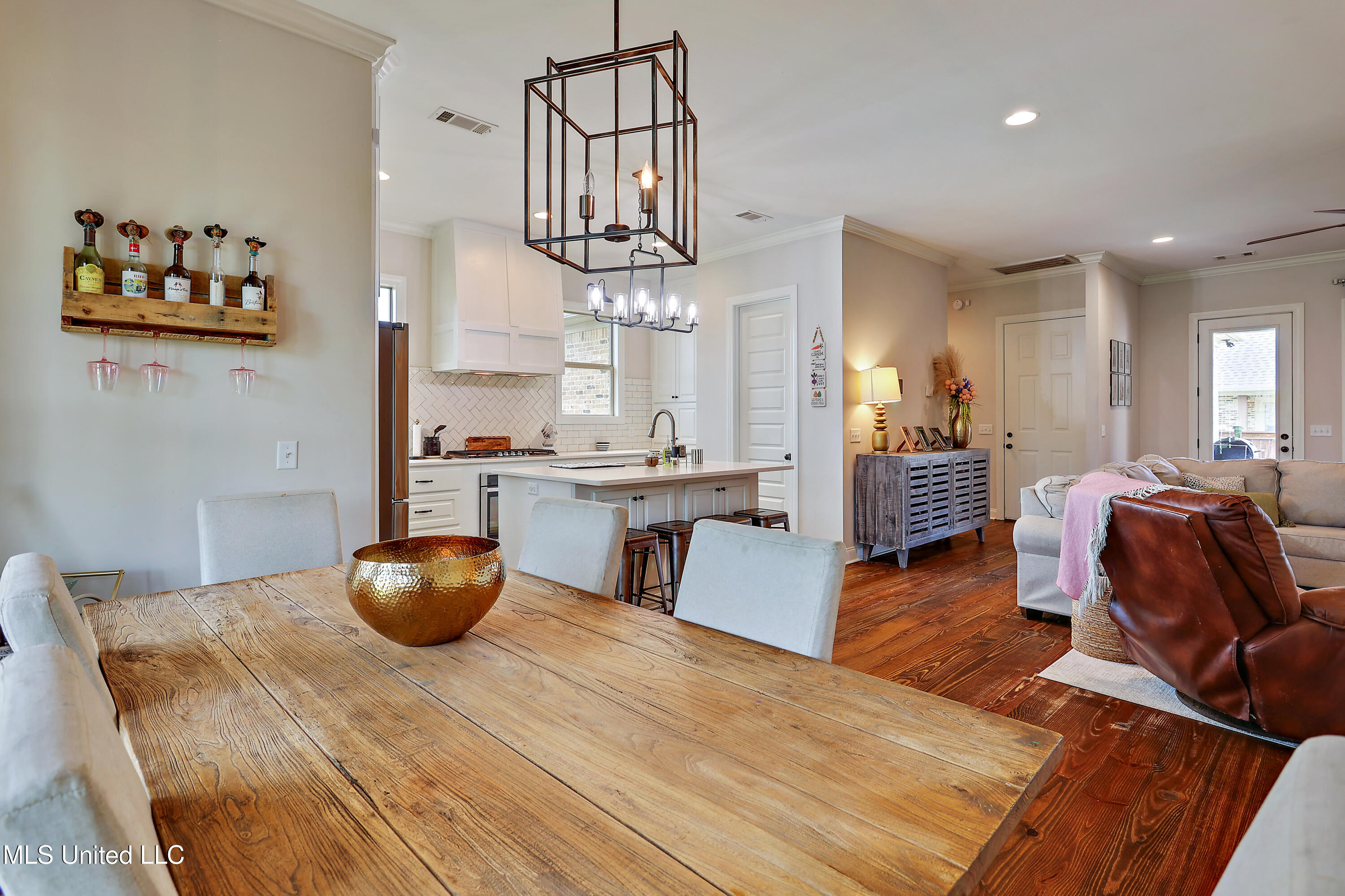 401 Duke Court, Flowood