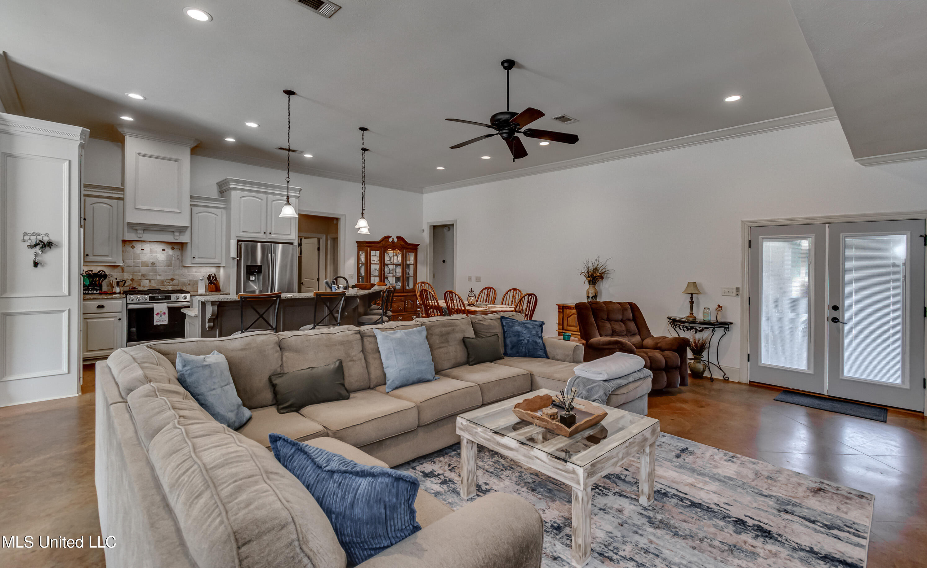 112 Meadow Pointe Cove