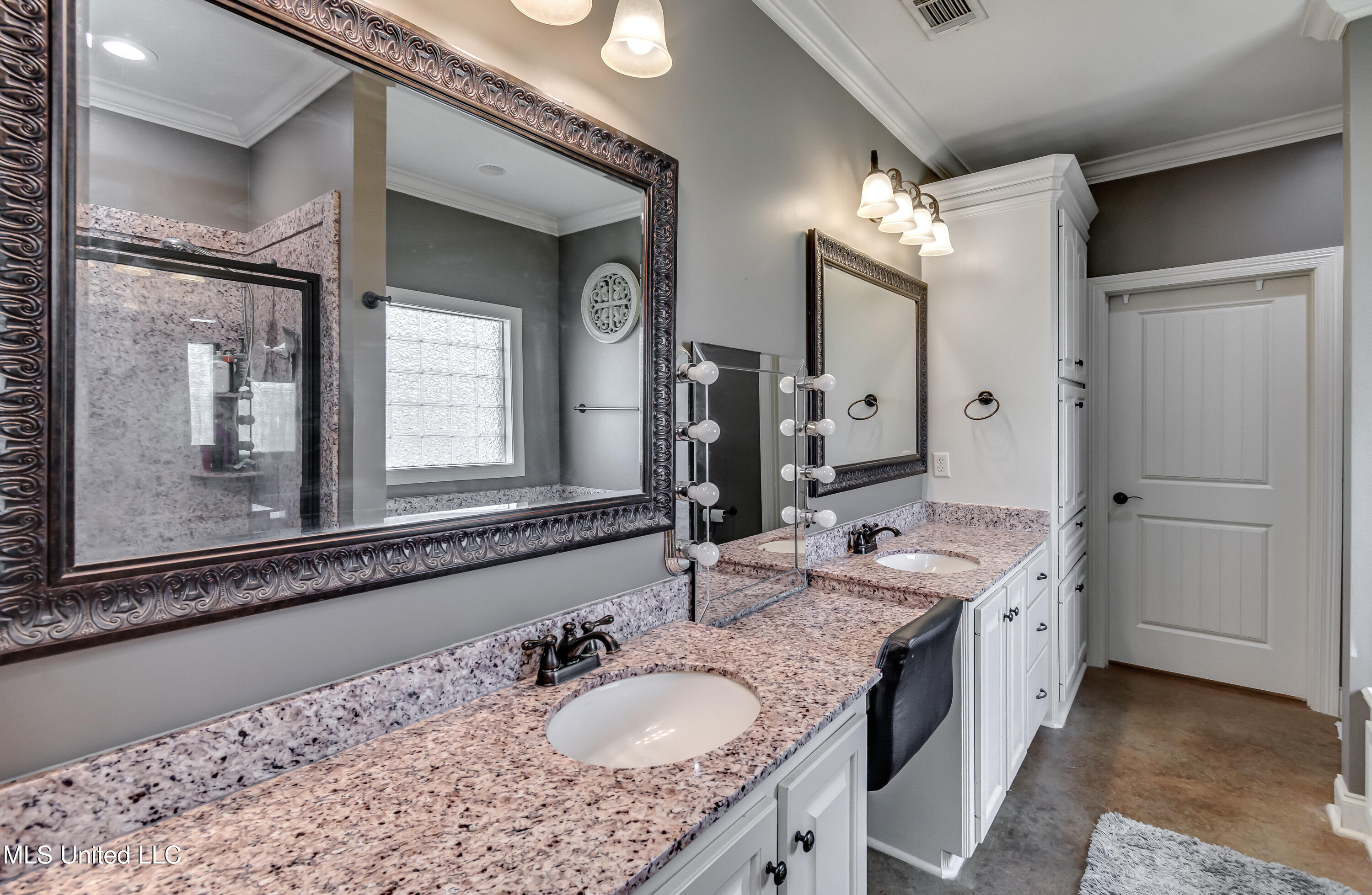 112 Meadow Pointe Cove
