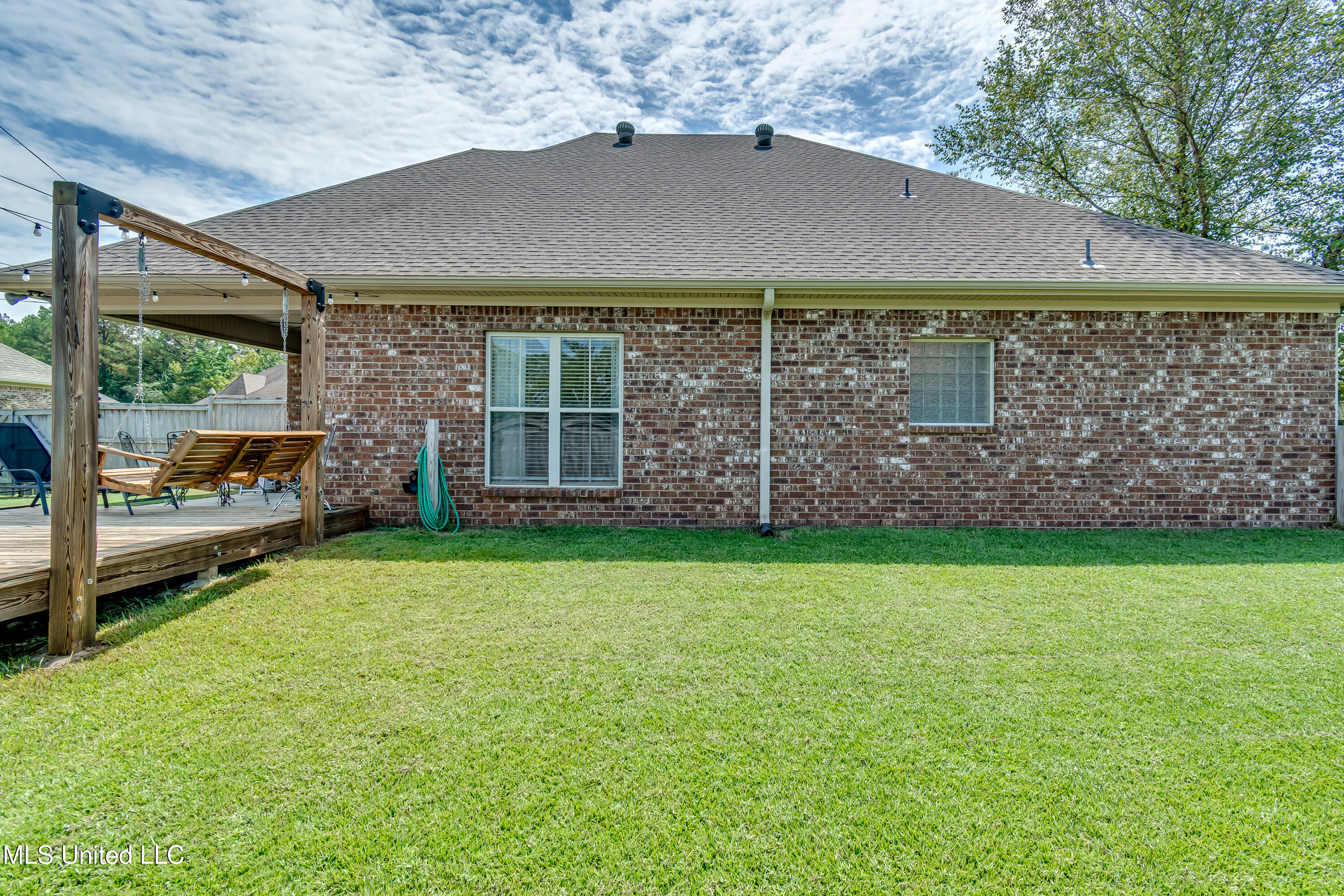 112 Meadow Pointe Cove