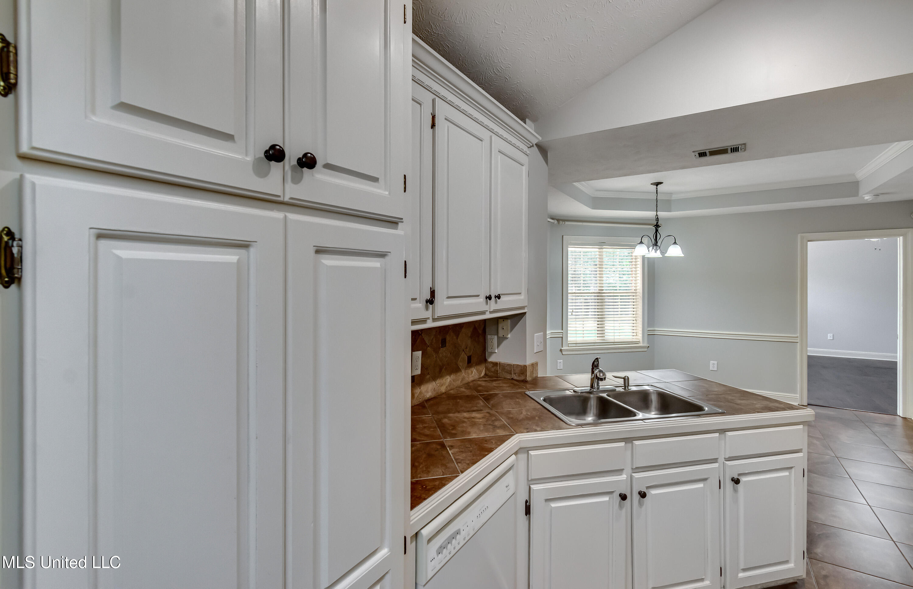 415 Hemlock Drive