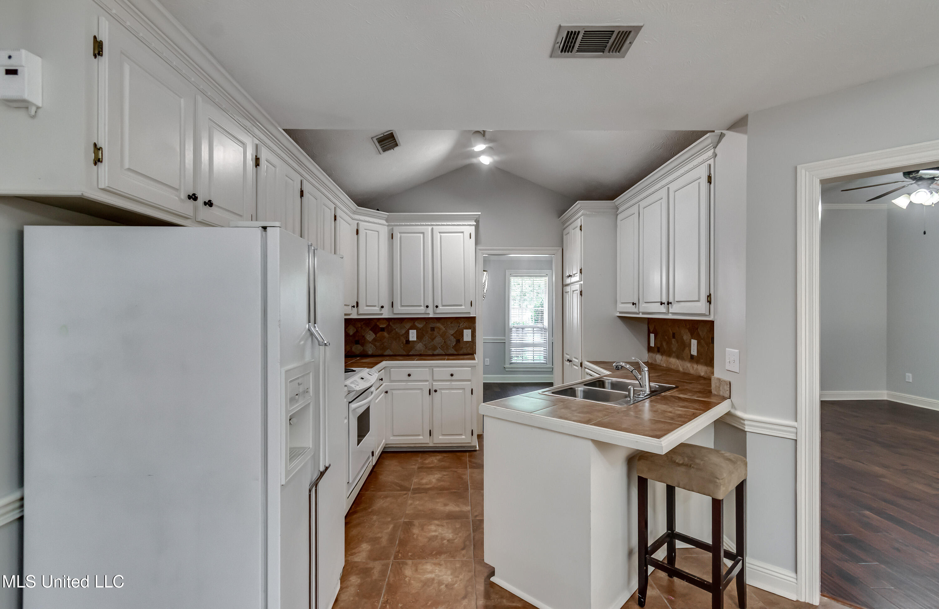 415 Hemlock Drive