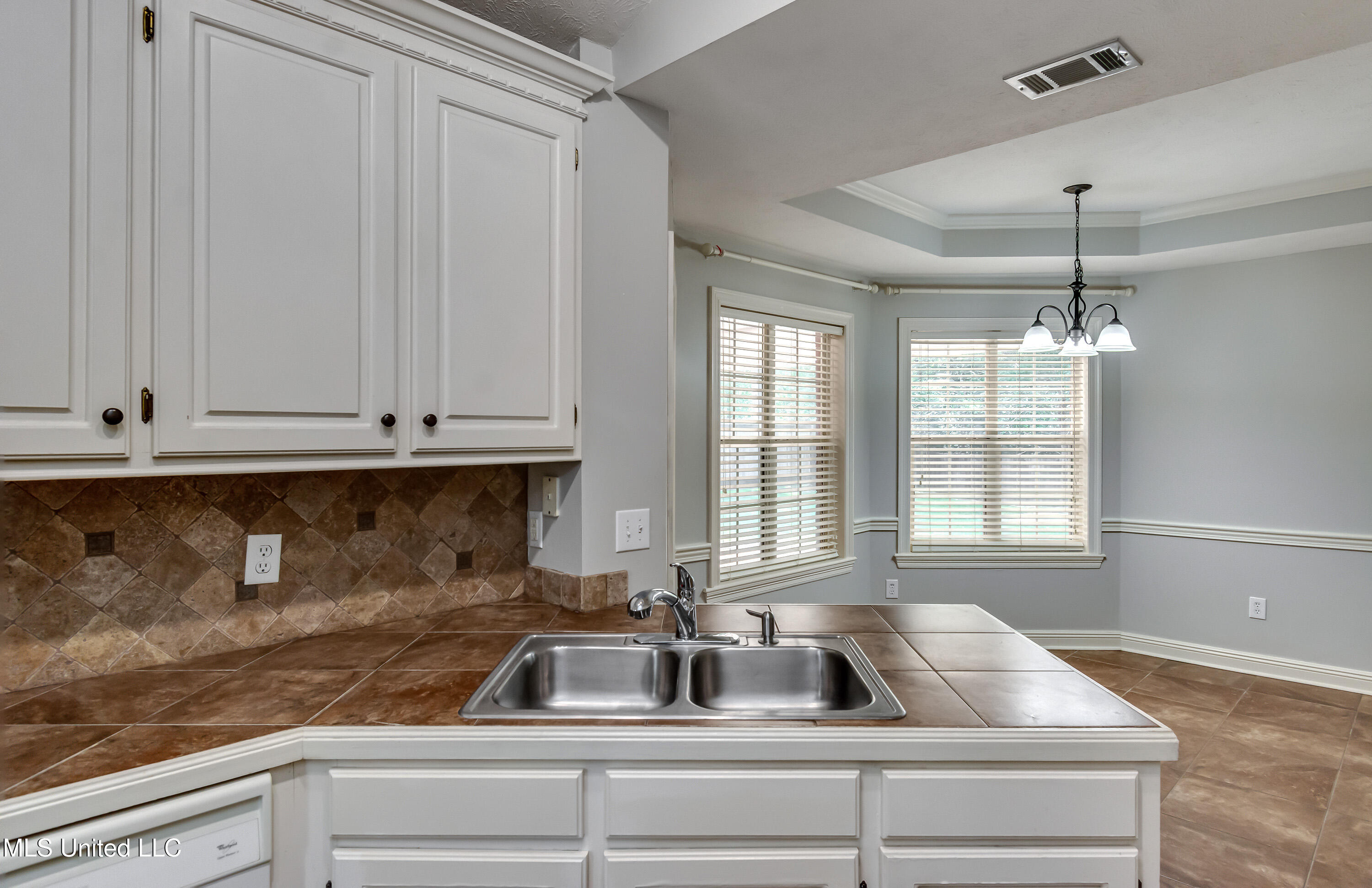 415 Hemlock Drive