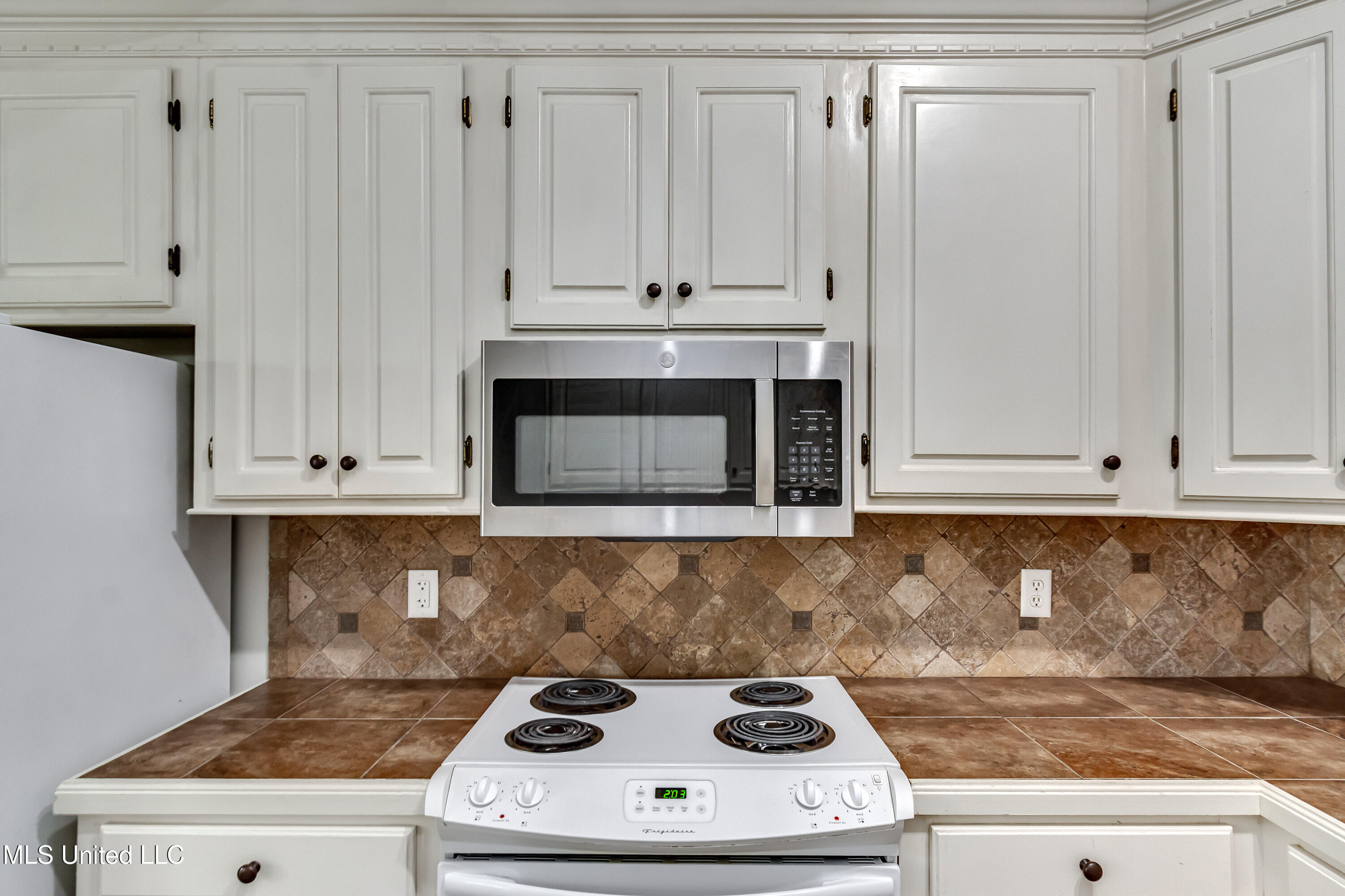 415 Hemlock Drive