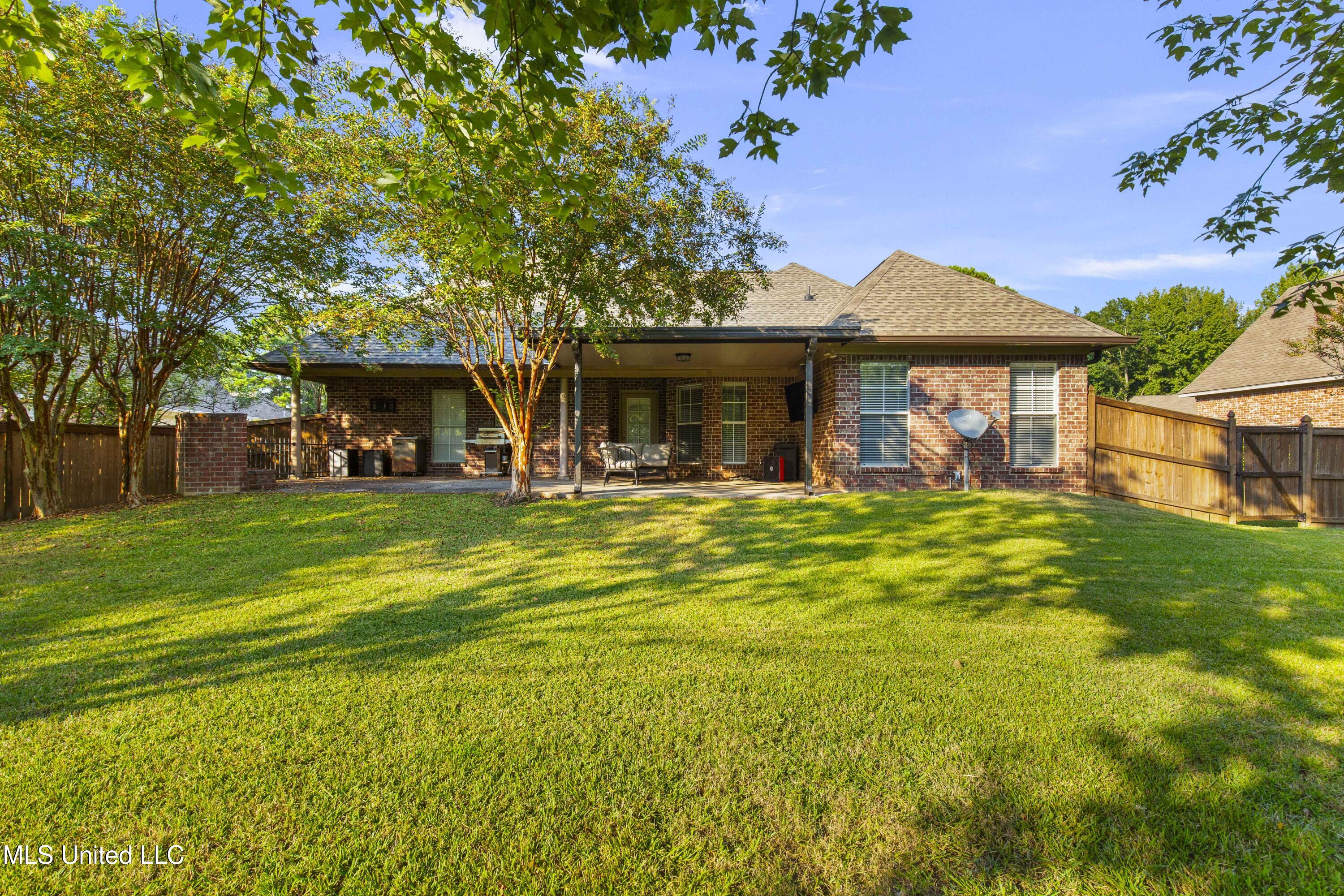 483 Madison Oaks Drive
