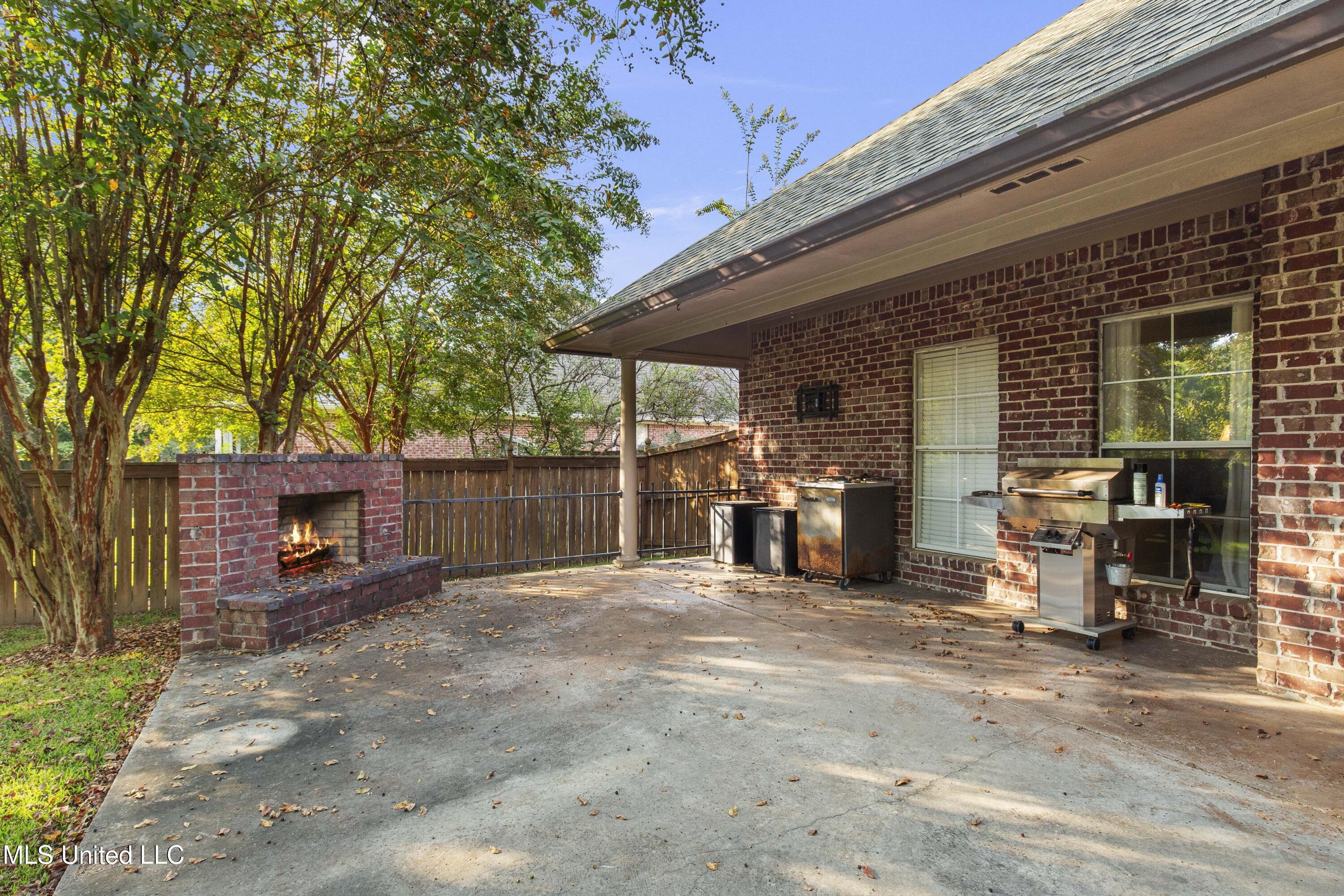 483 Madison Oaks Drive