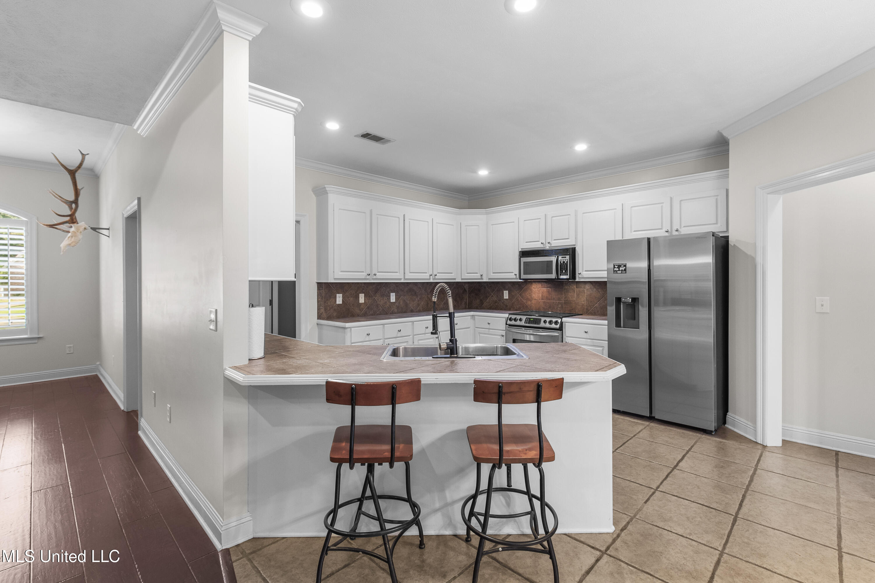 483 Madison Oaks Drive