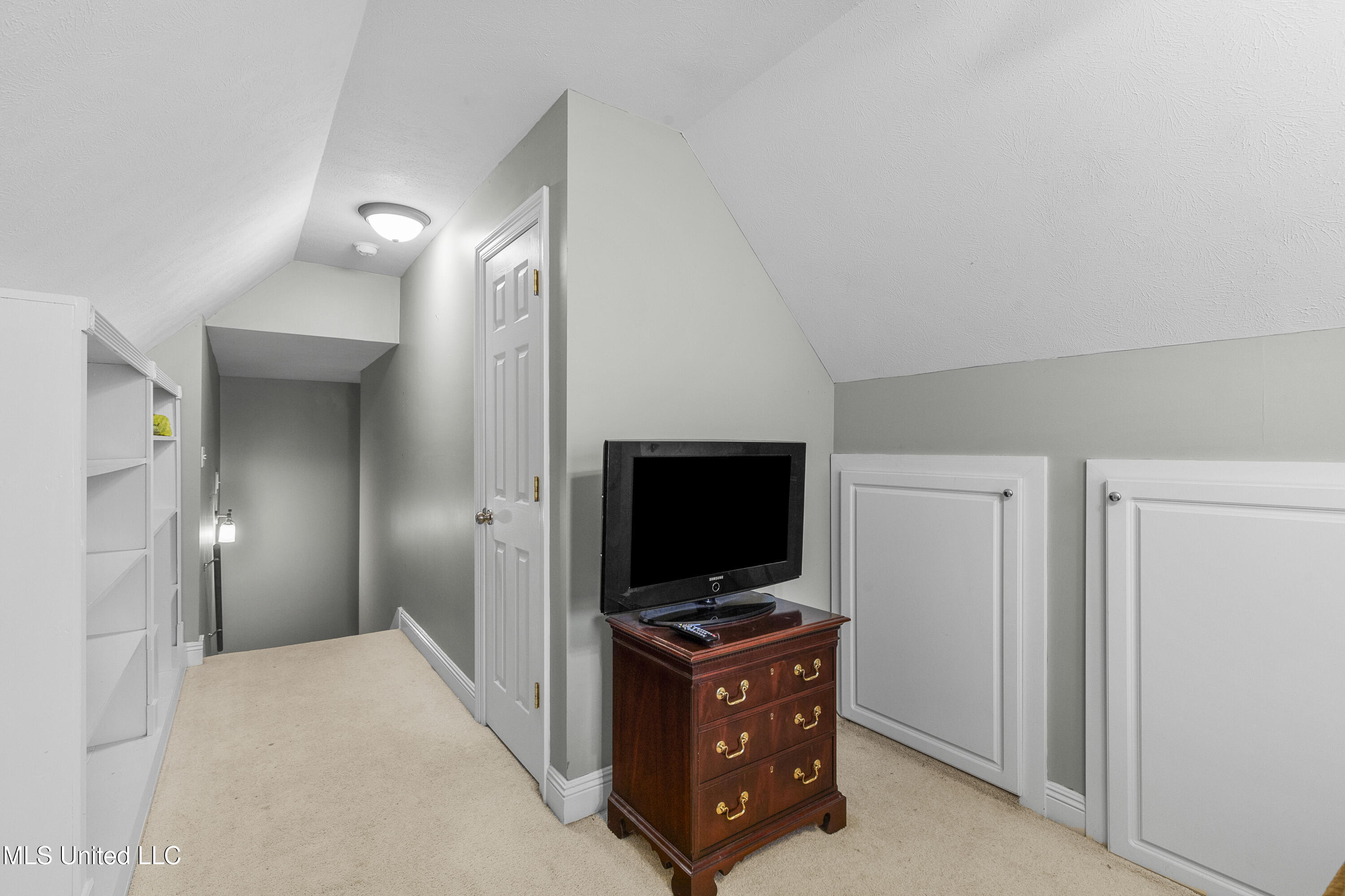 483 Madison Oaks Drive