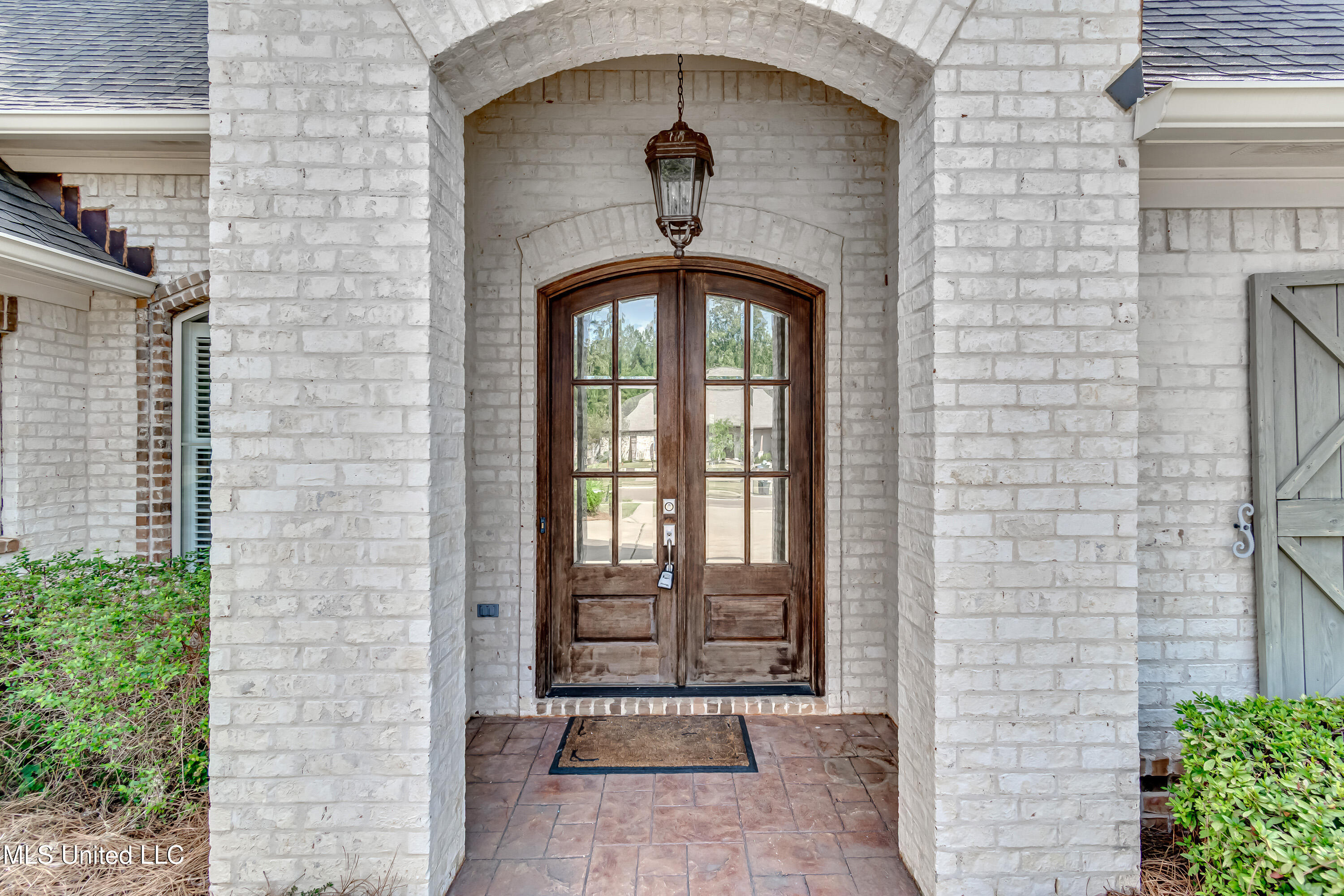 261 Bellamy Court
