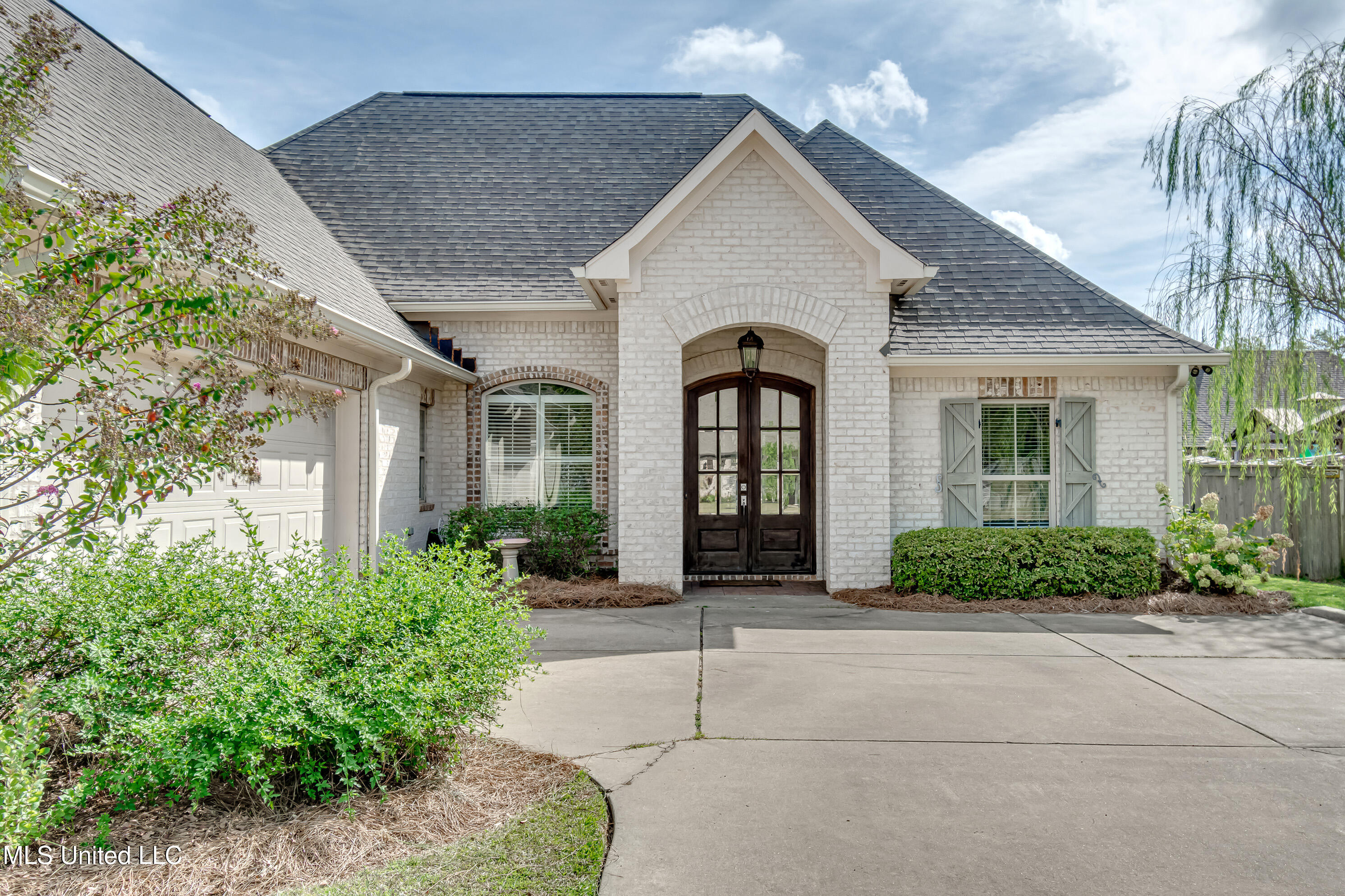 261 Bellamy Court