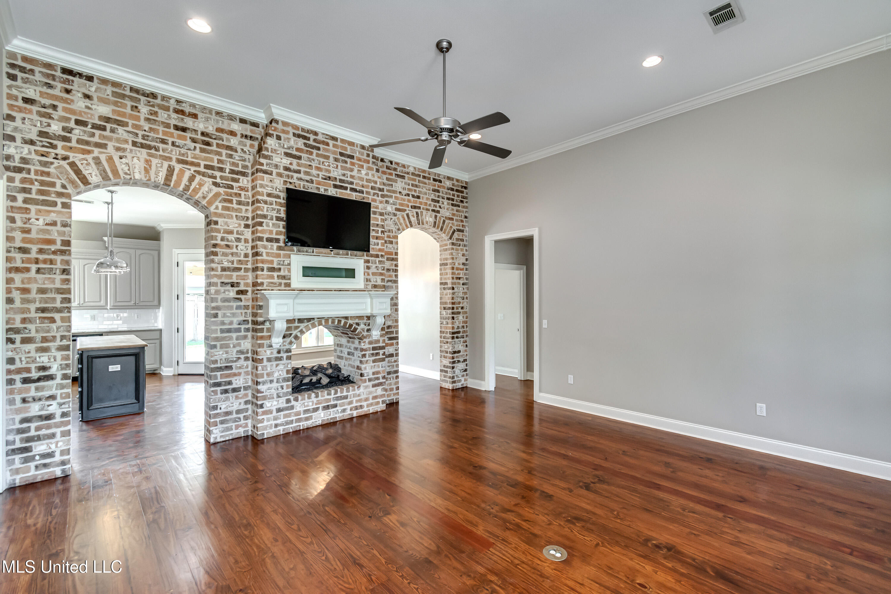 261 Bellamy Court
