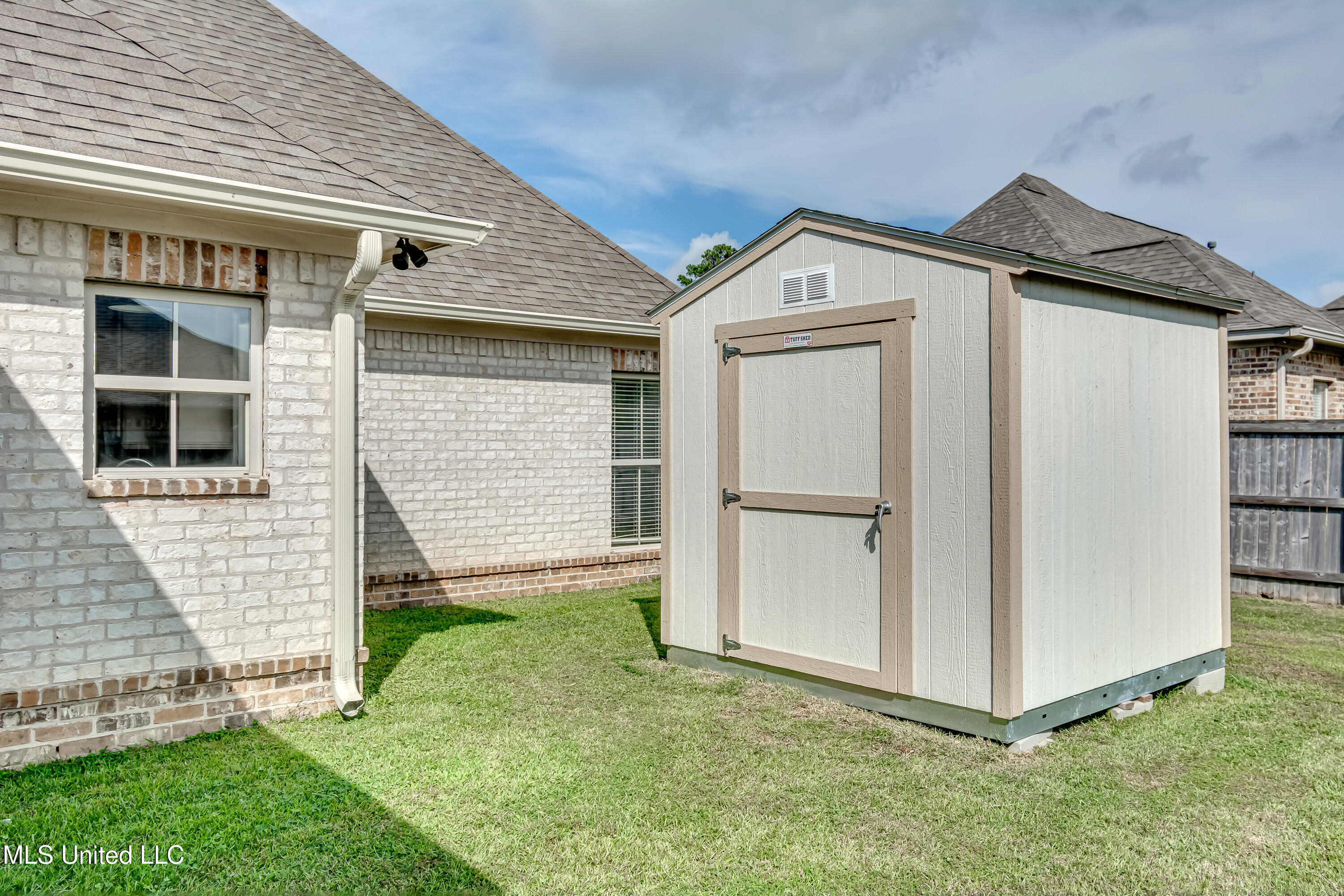 261 Bellamy Court