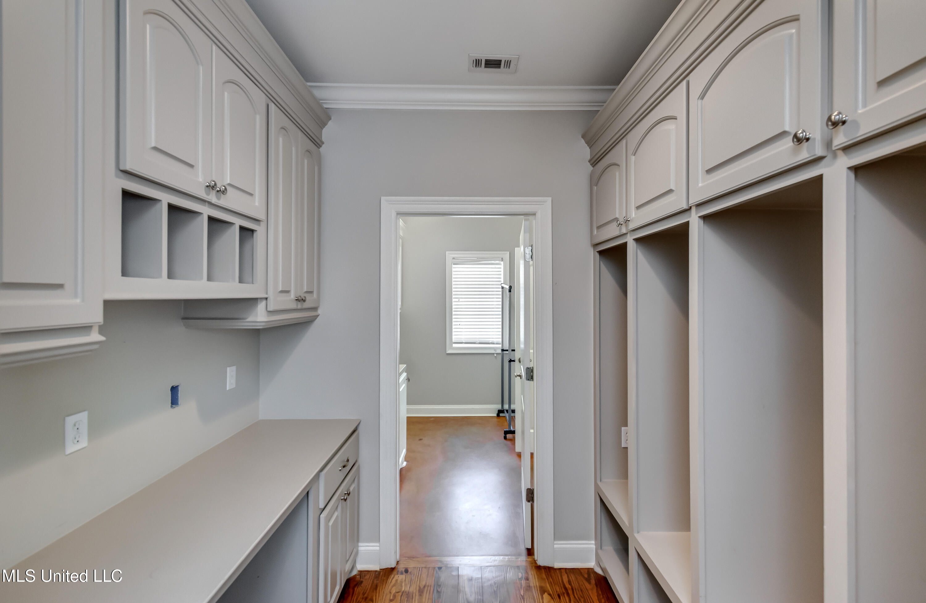 261 Bellamy Court