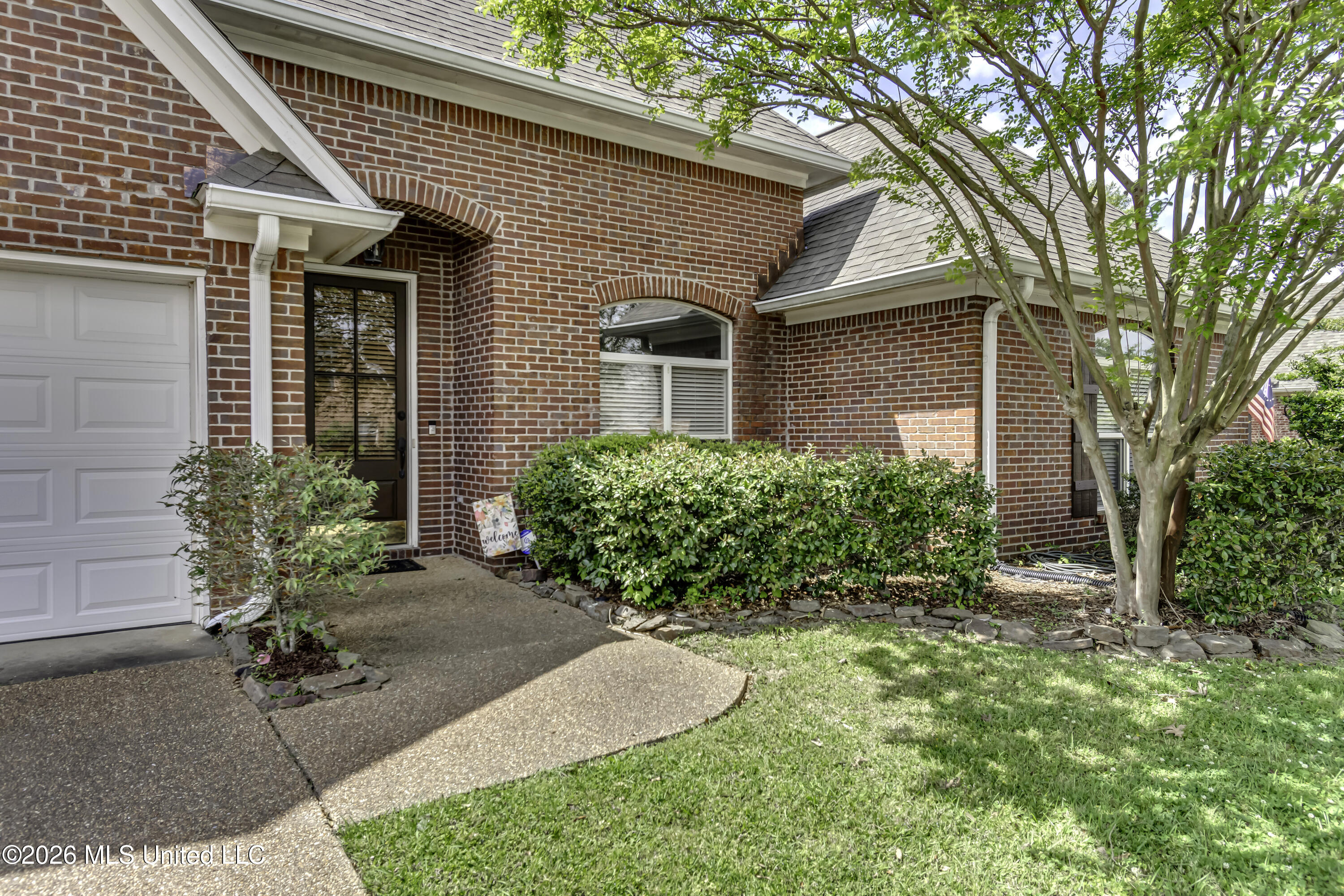 127 Eastside Drive