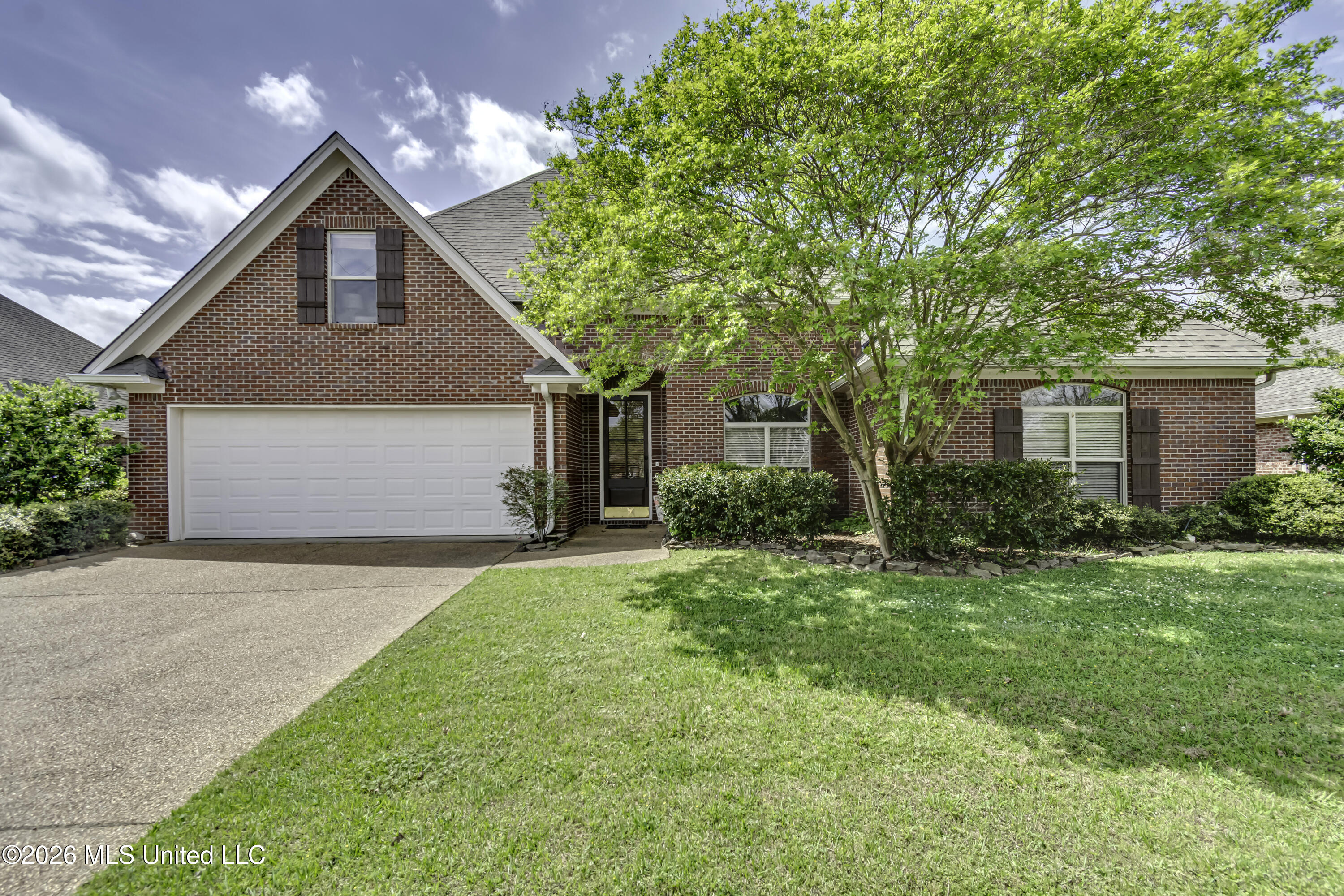 127 Eastside Drive