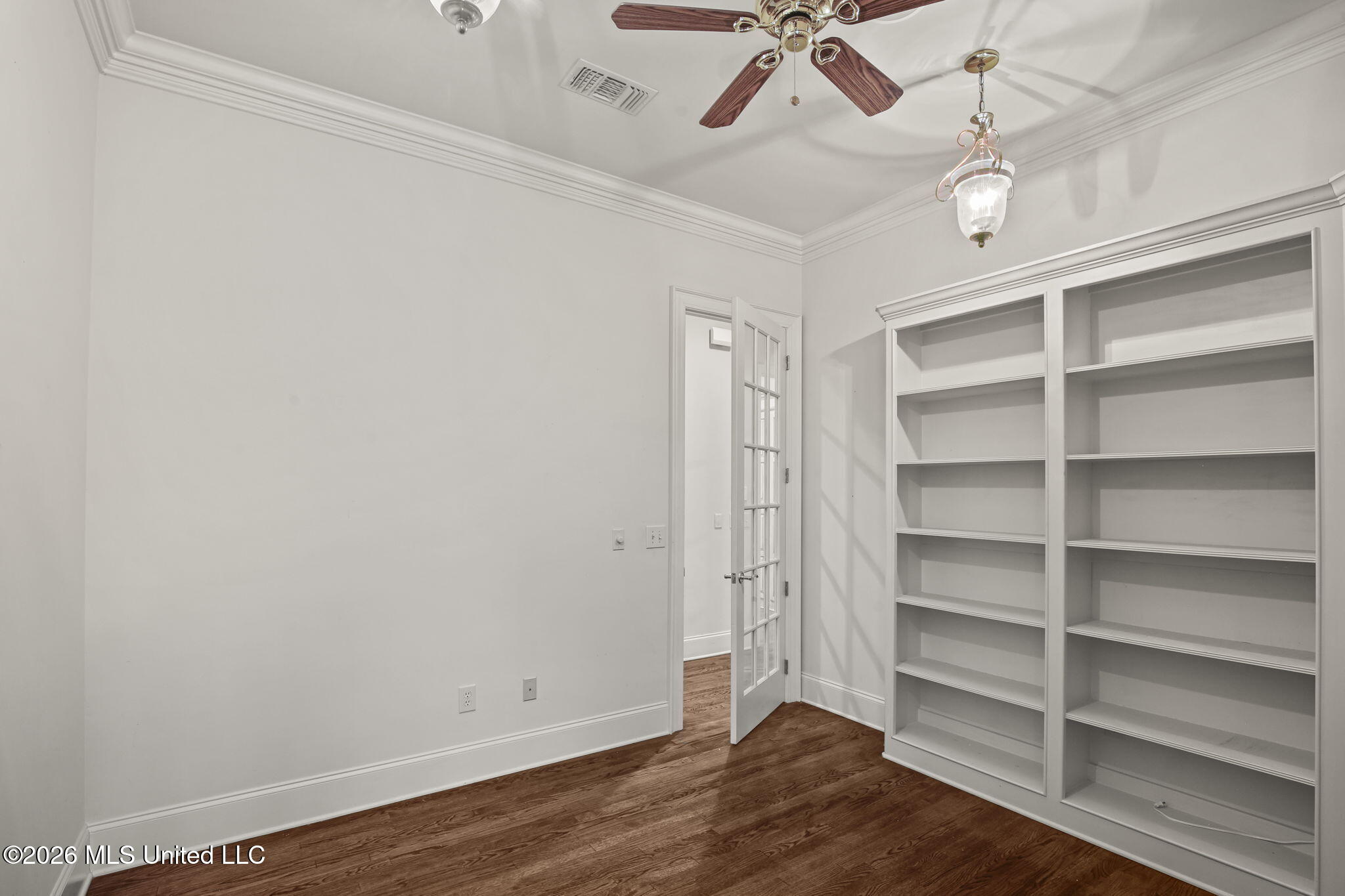 476 Wimbledon Drive