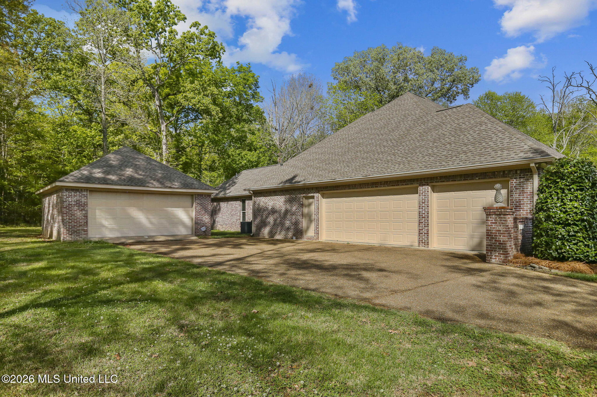 476 Wimbledon Drive