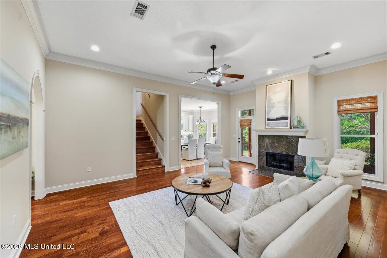 127 Eastside Drive