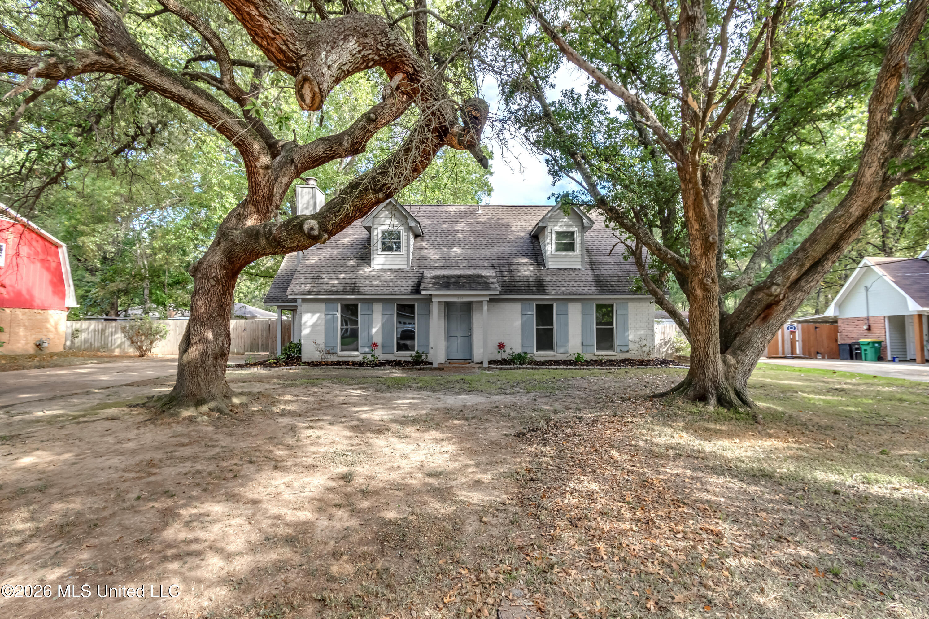 214 Salem Square