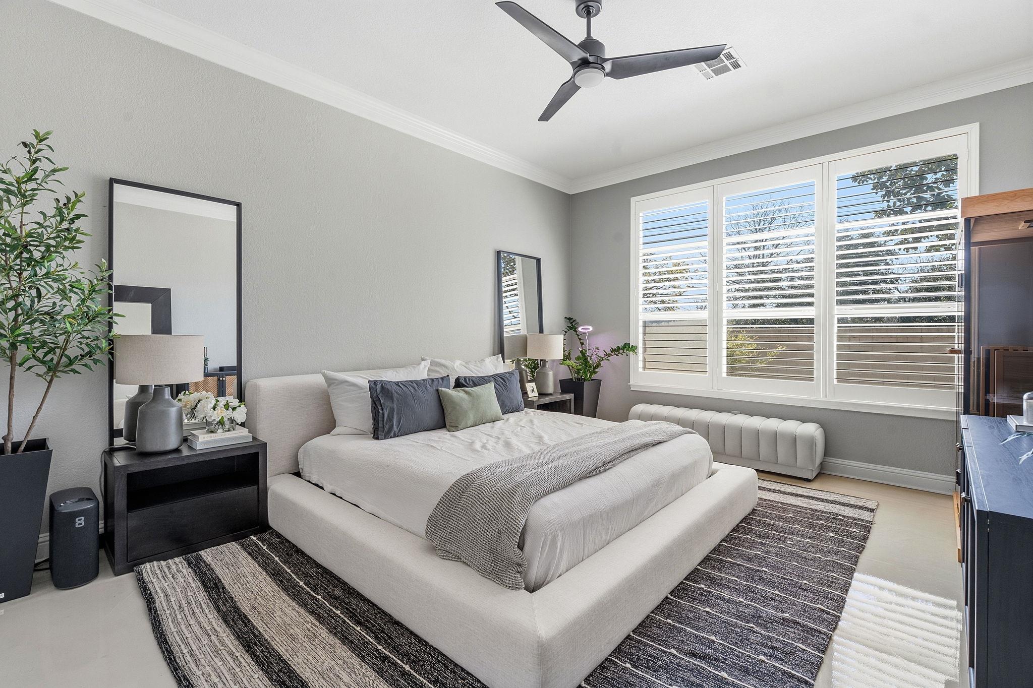 5000 Mission Oaks BLVD # 30