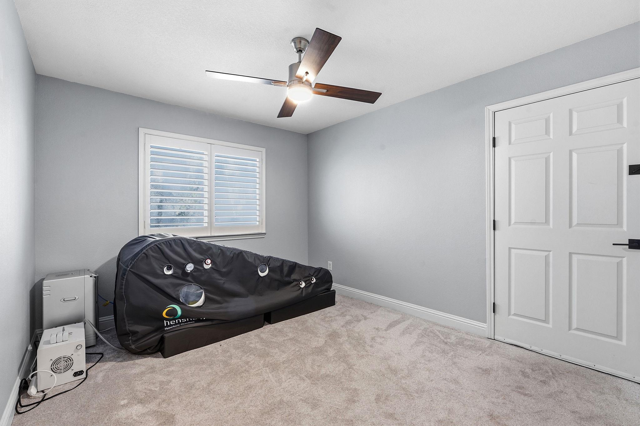 5000 Mission Oaks BLVD # 30