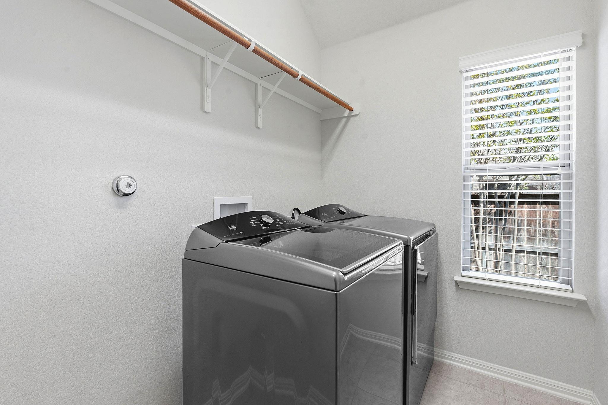 18525 Wind Valley WAY