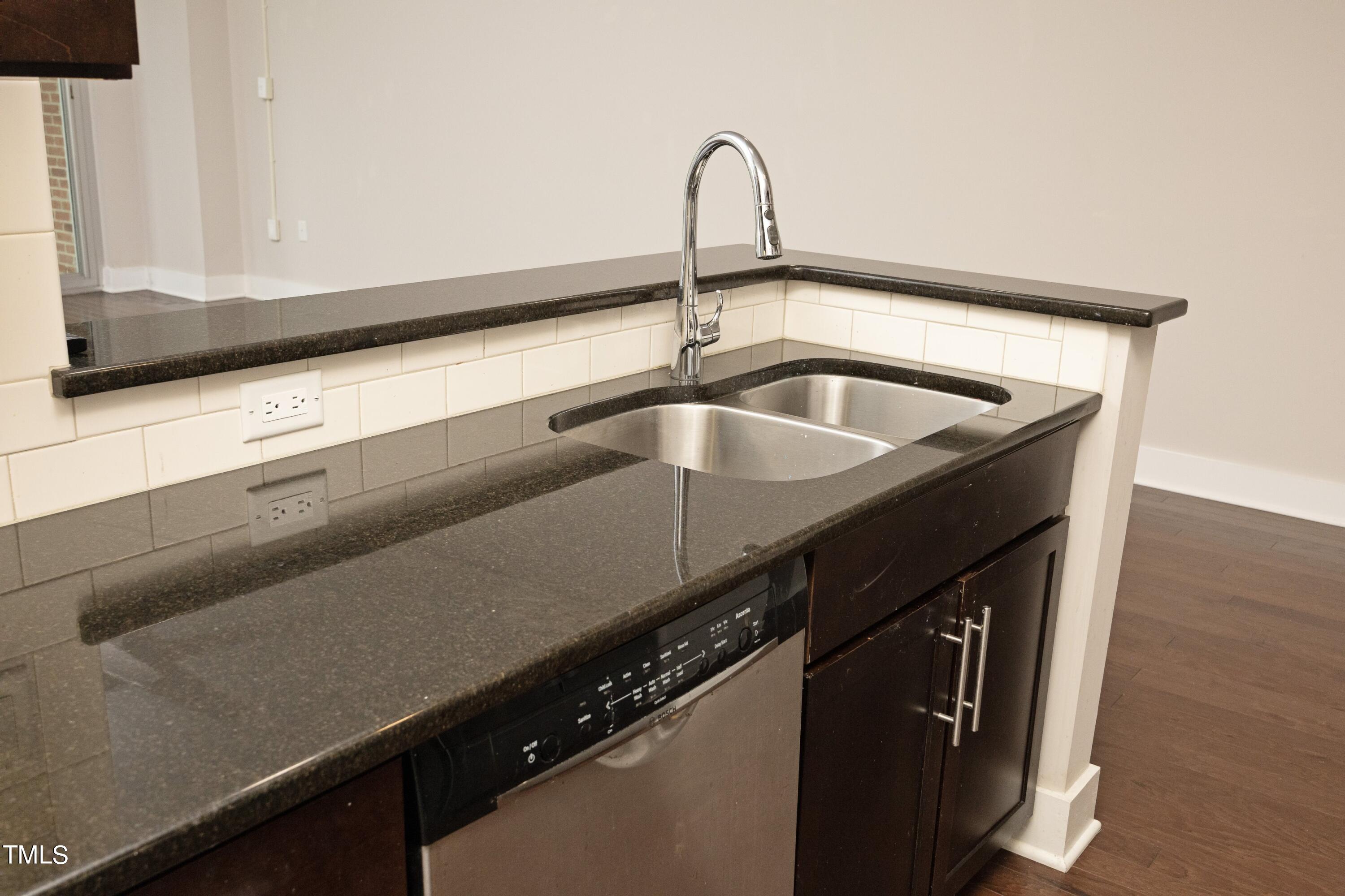 140 W Franklin Street Unit 321