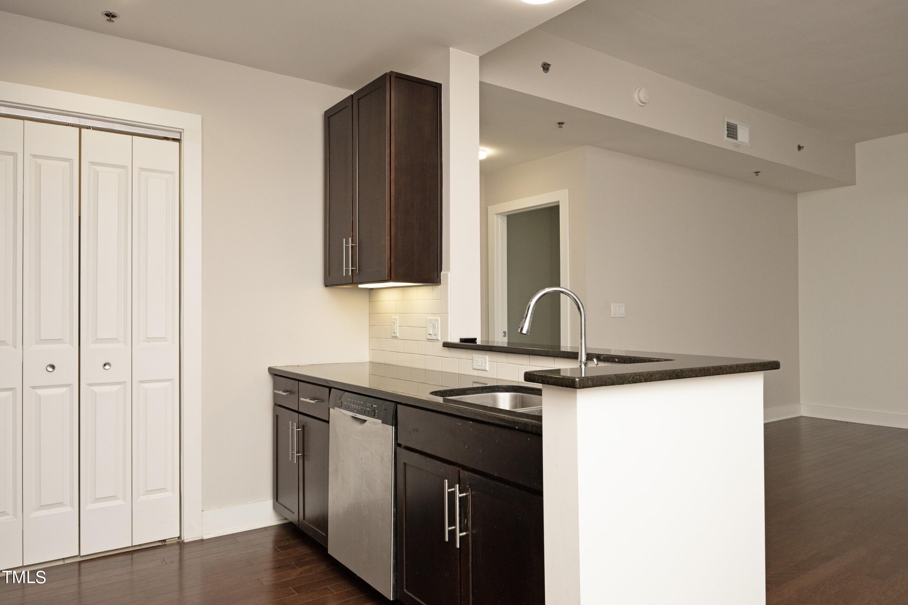 140 W Franklin Street Unit 321