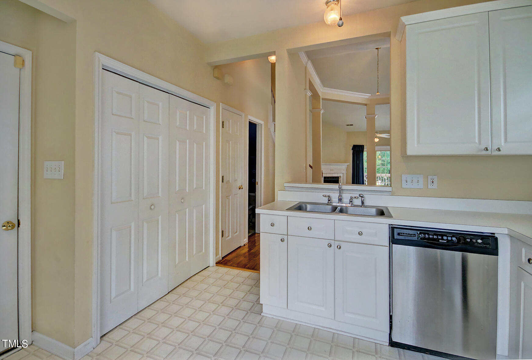 5 Lake Village Drive