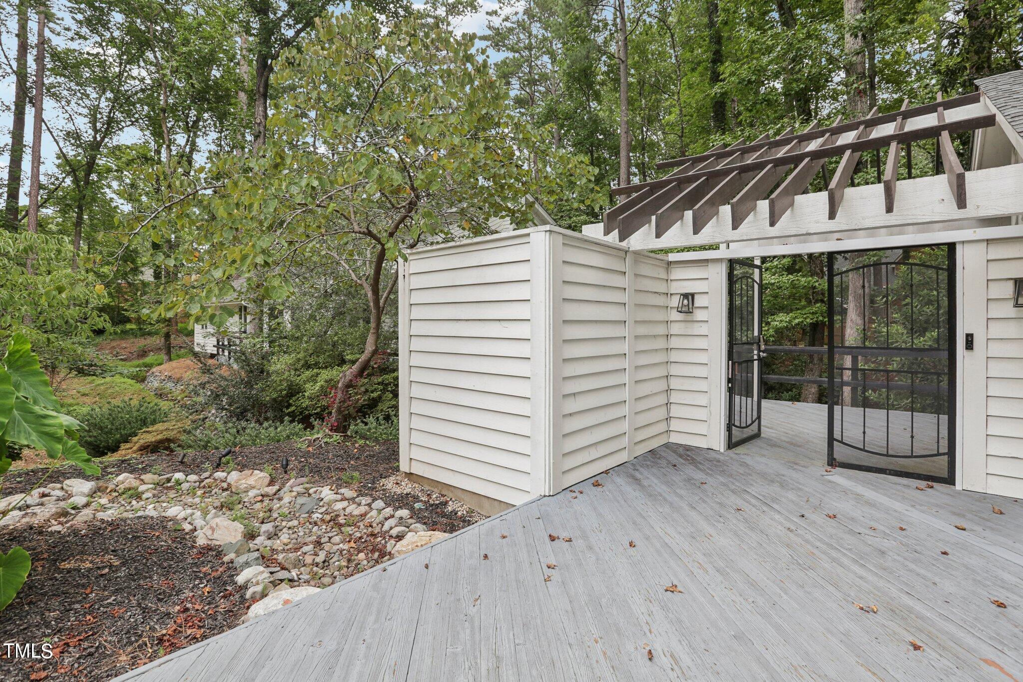 3825 Darby Road