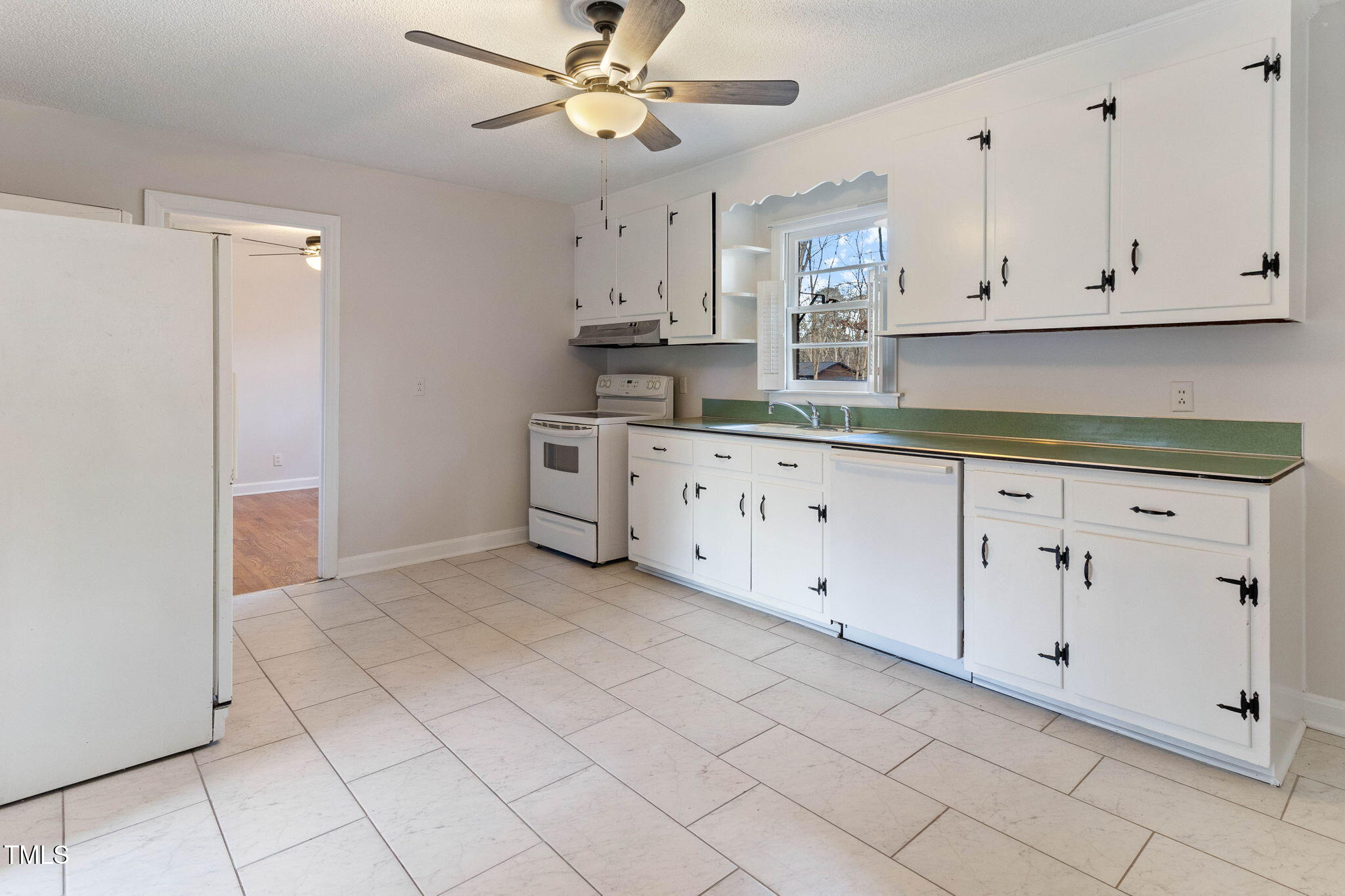 4600 Lochaven Drive